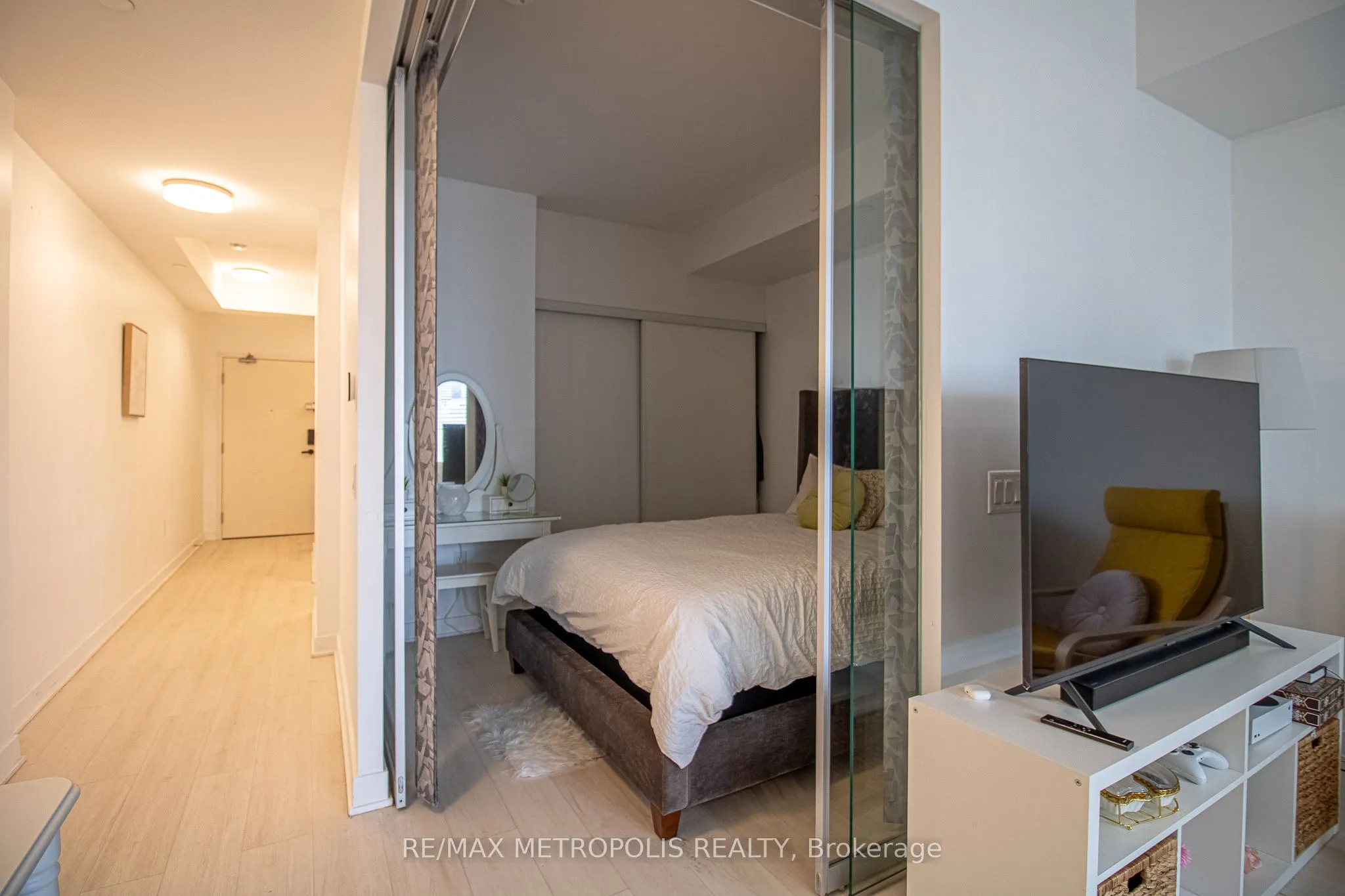 3900 Confederation Pkwy #216