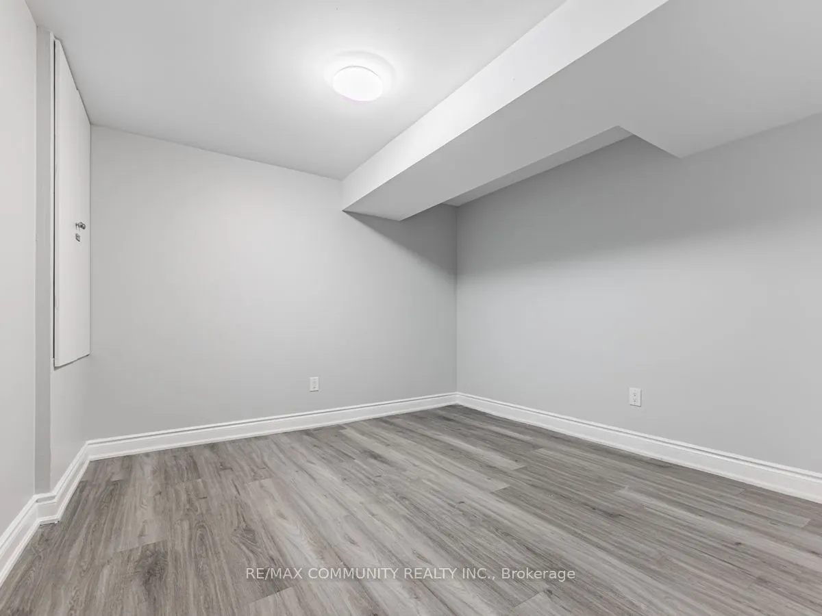 69 Robert Parkinson Drive