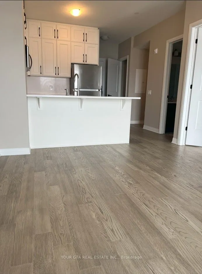 460 Gordon Krantz Avenue, #519