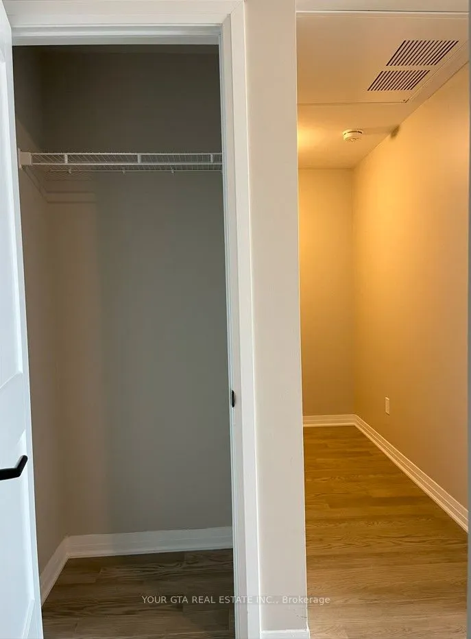 460 Gordon Krantz Avenue, #519