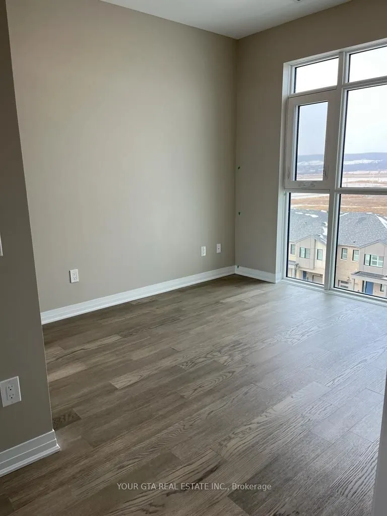460 Gordon Krantz Avenue, #519