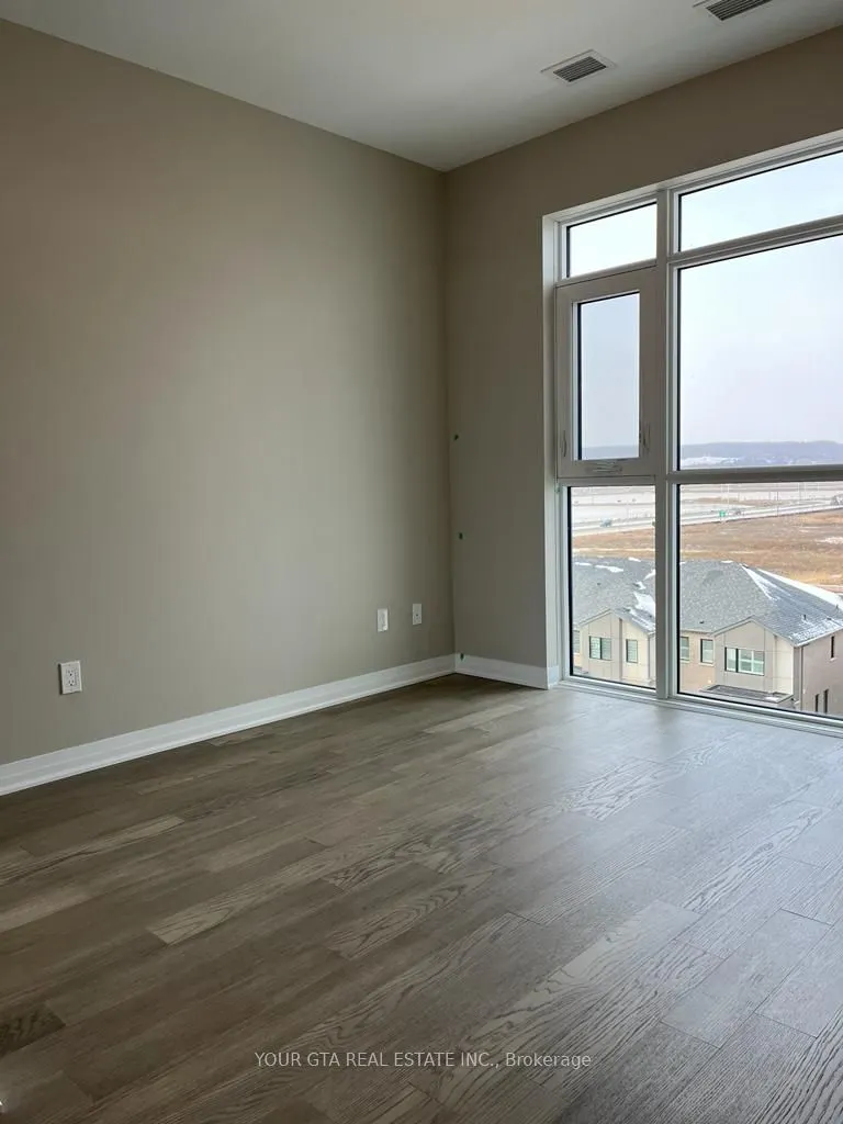 460 Gordon Krantz Avenue, #519