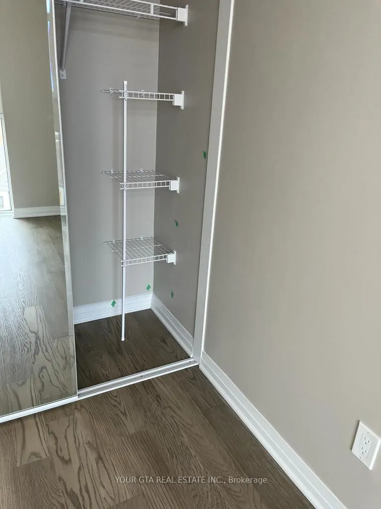 460 Gordon Krantz Avenue, #519