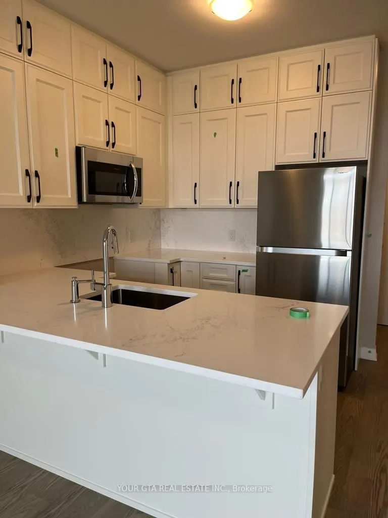 460 Gordon Krantz Avenue, #519