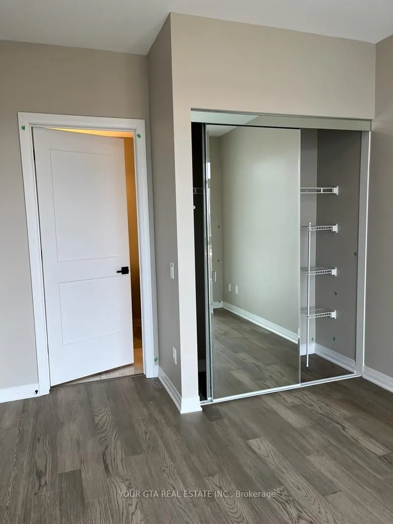 460 Gordon Krantz Avenue, #519