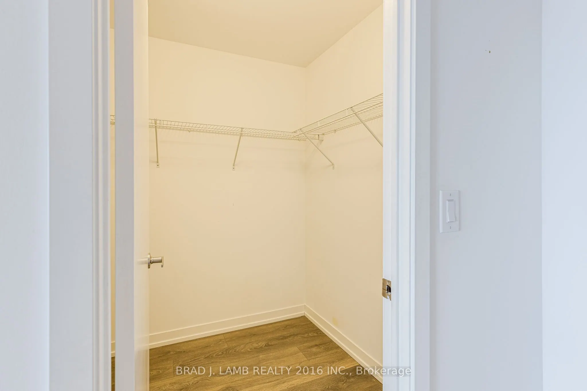 2520 Eglinton Avenue W, #1207