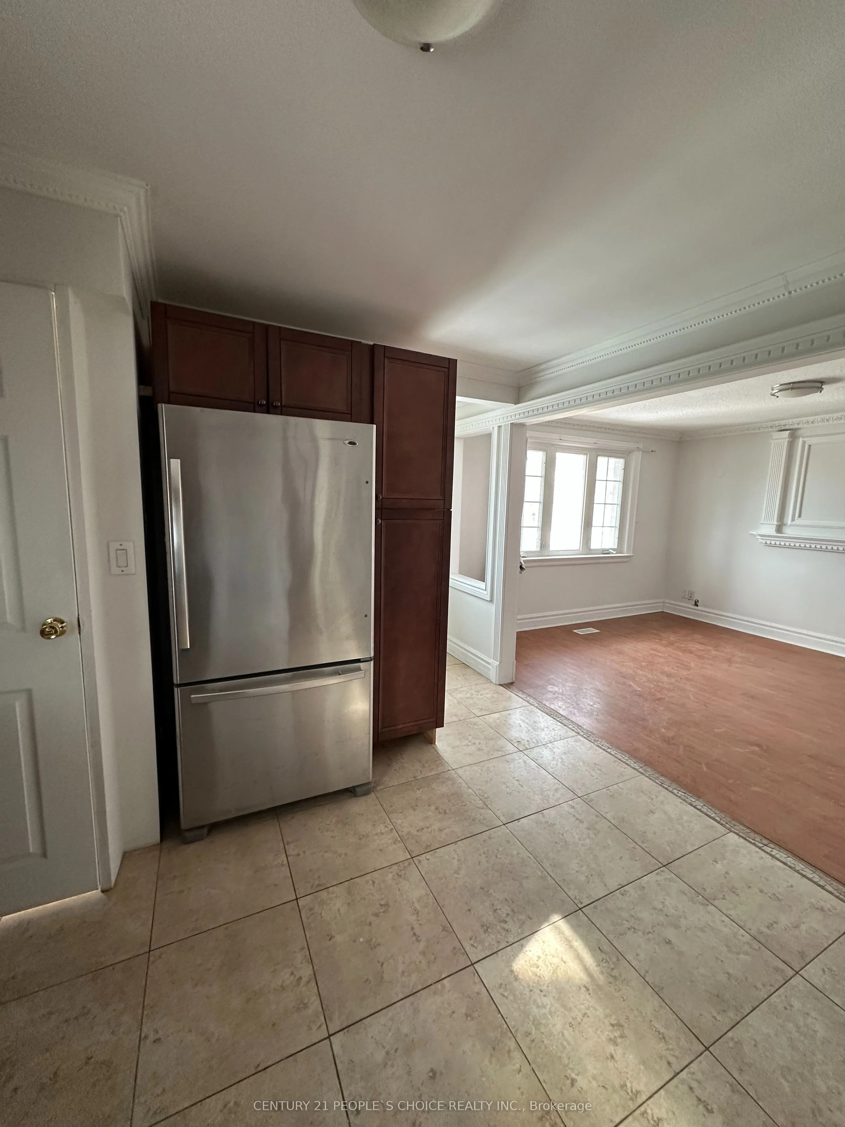 353 Culford Road, #Main floor