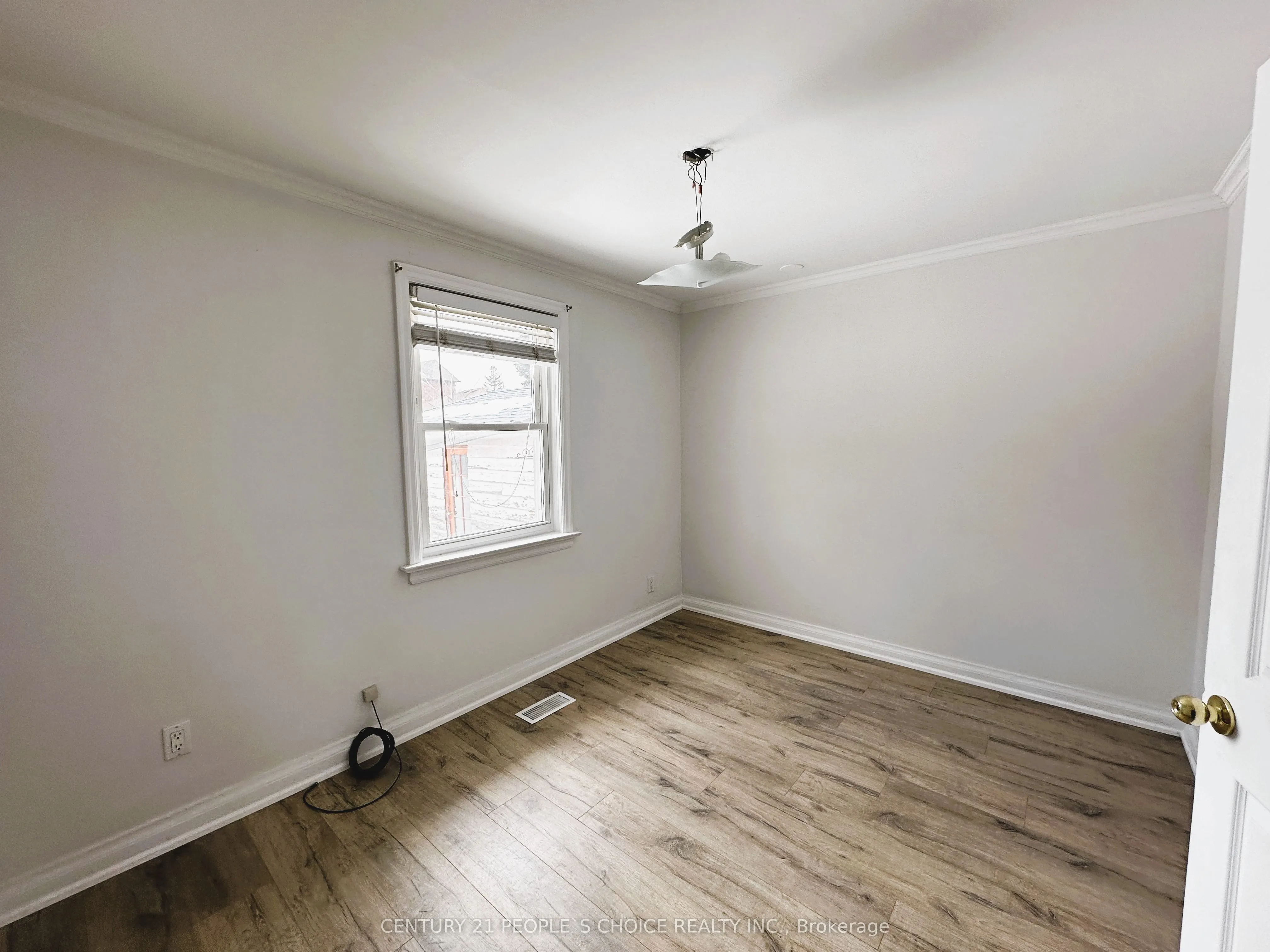 353 Culford Road, #Main floor