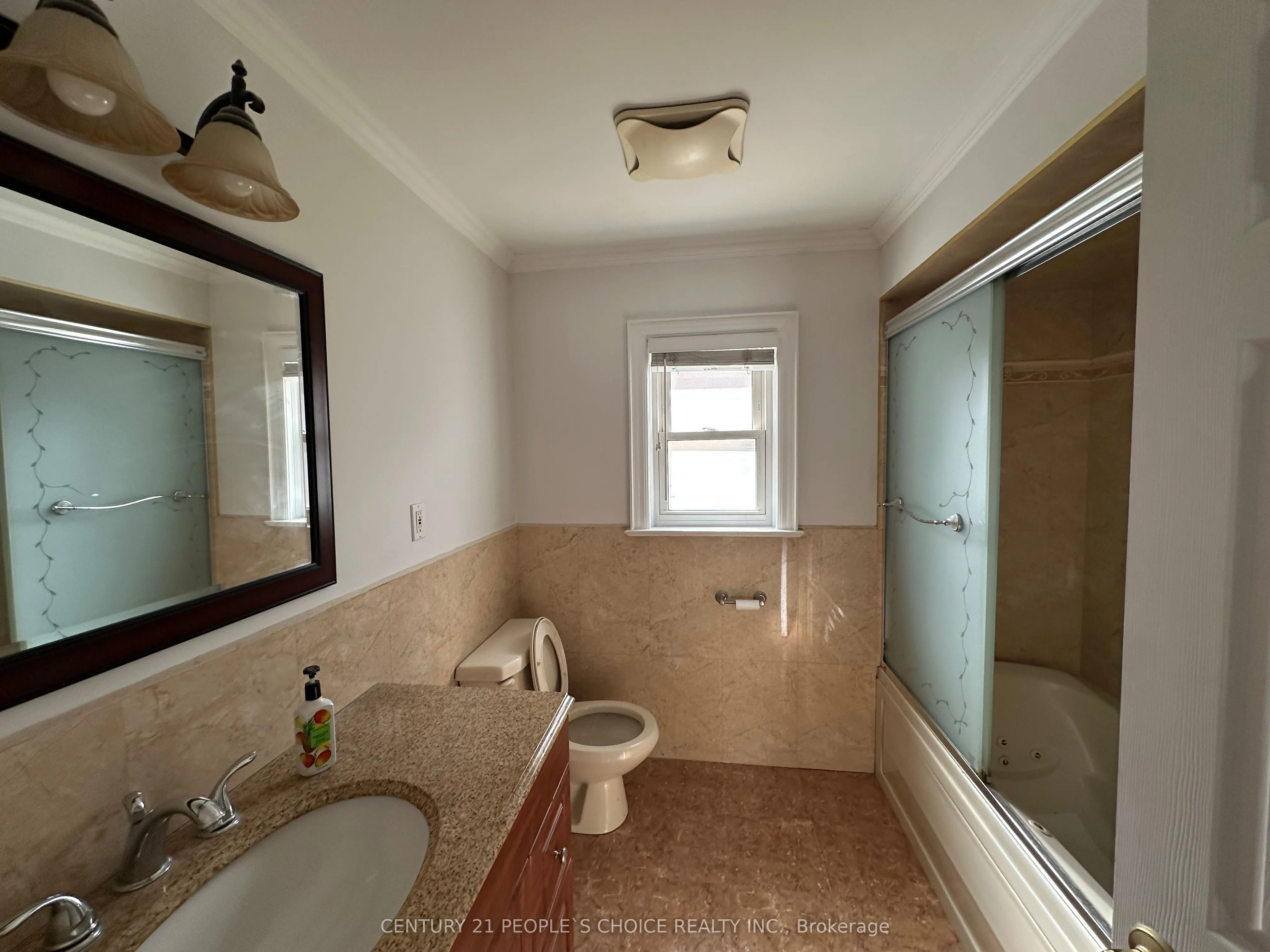 353 Culford Road, #Main floor