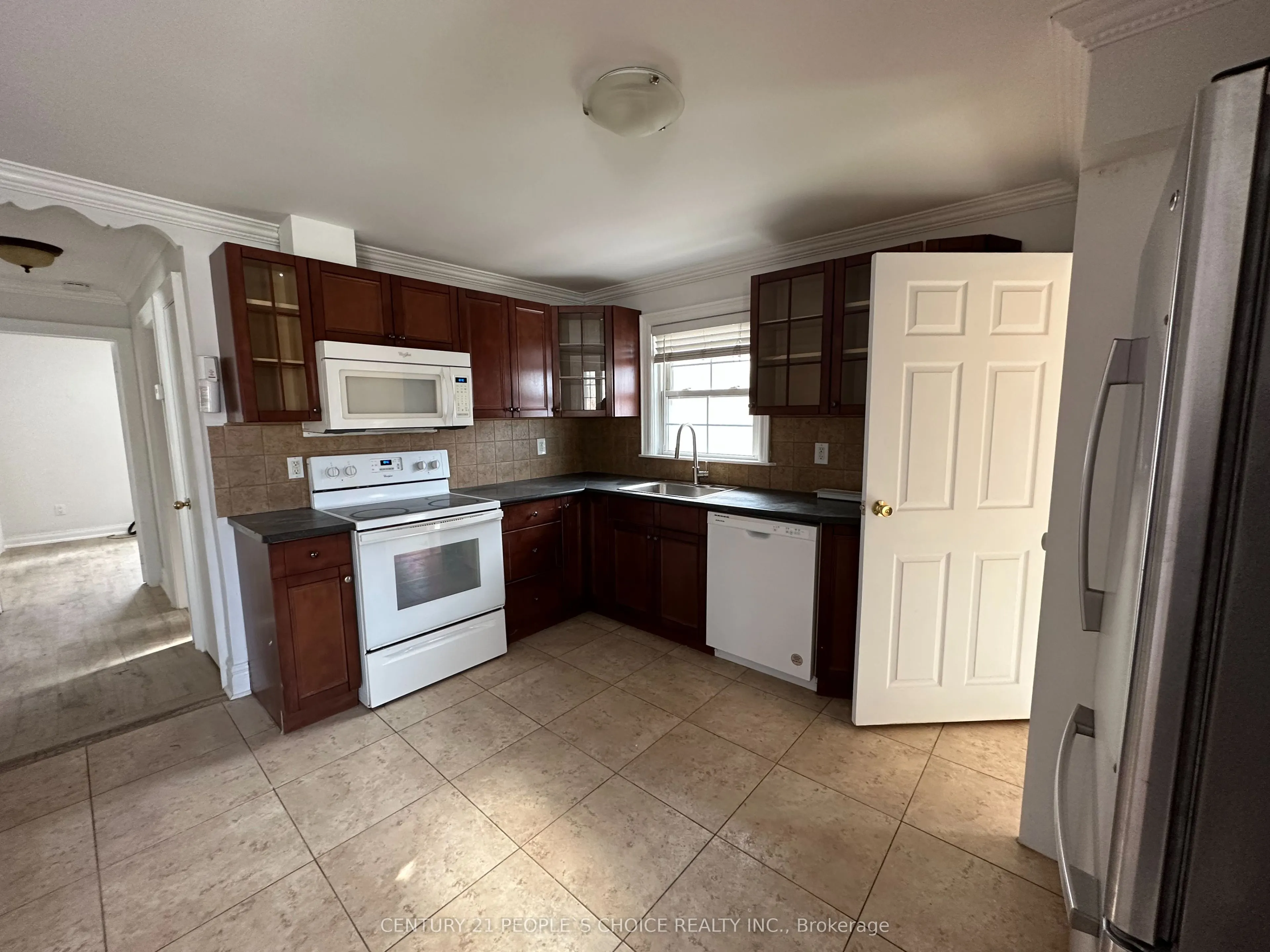 353 Culford Road, #Main floor