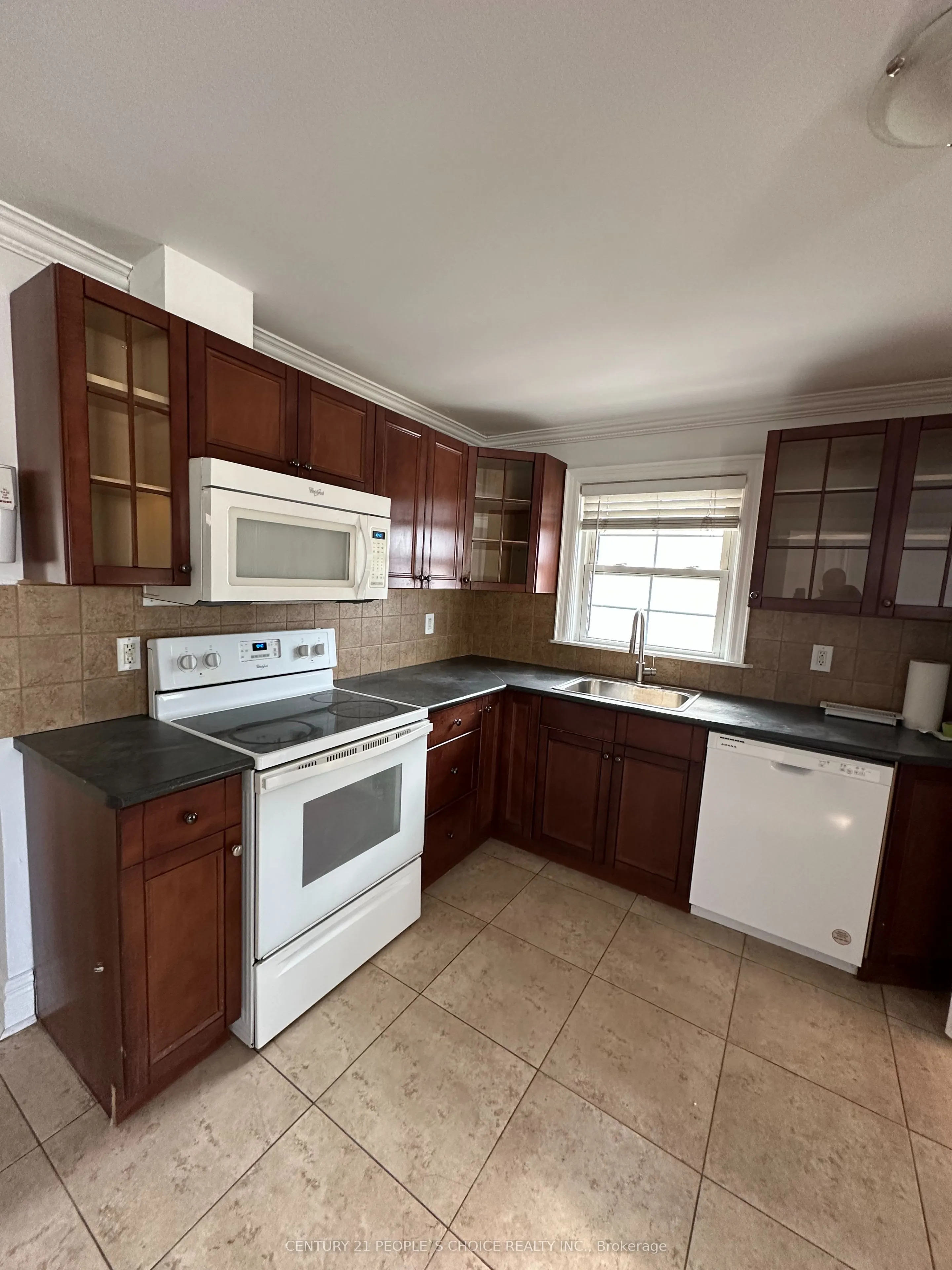 353 Culford Road, #Main floor