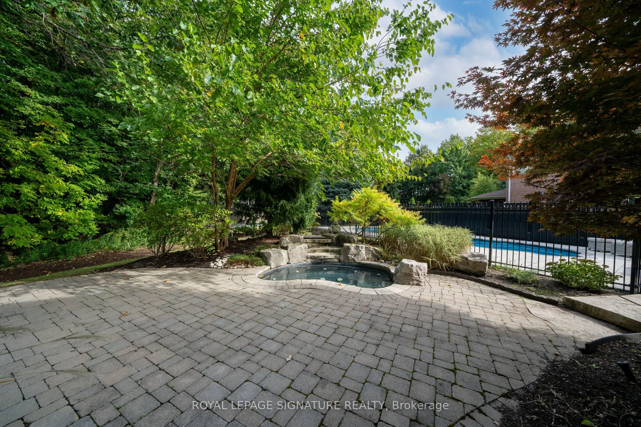 3637 St. Laurent Court