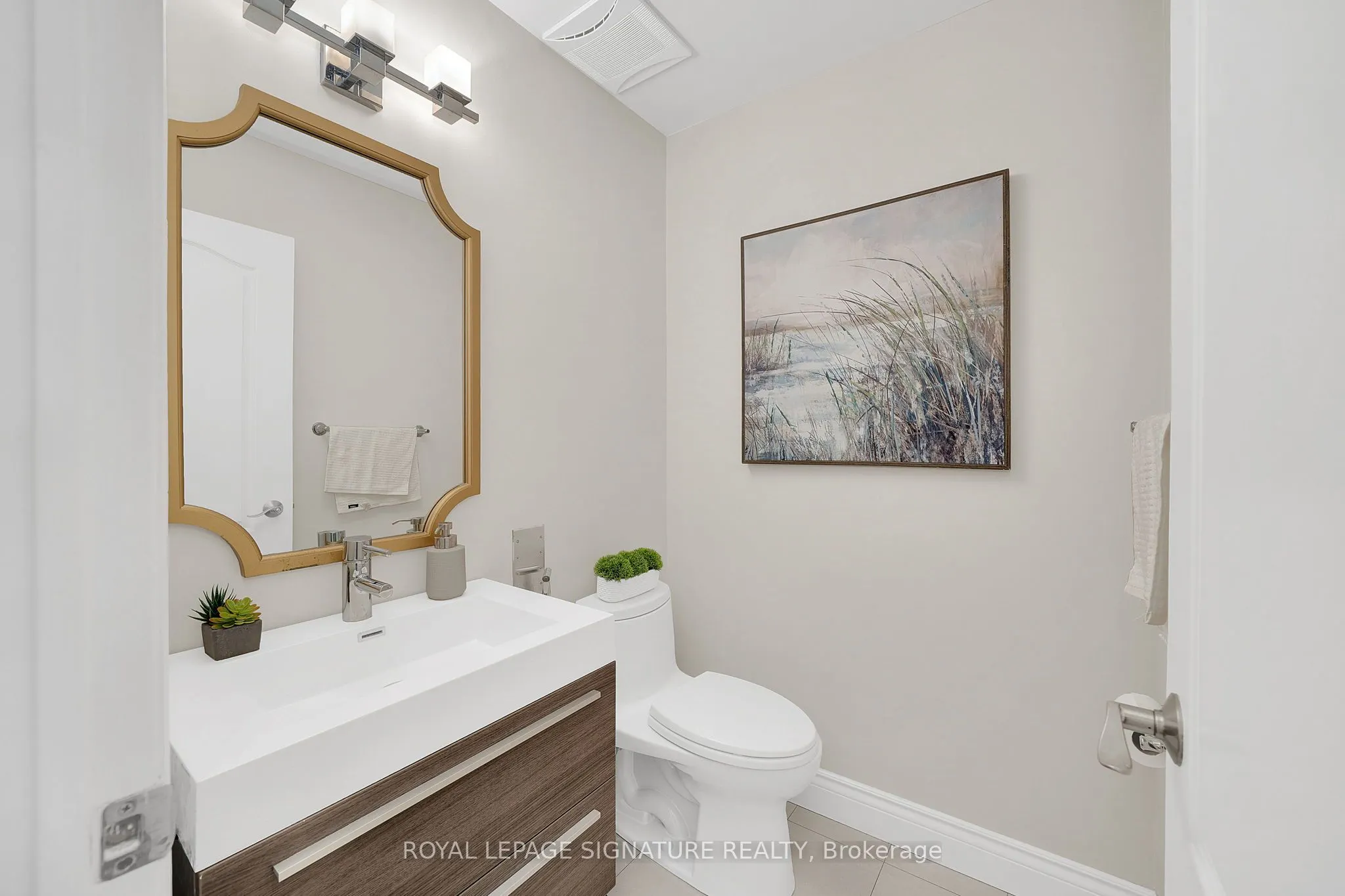 3637 St. Laurent Court