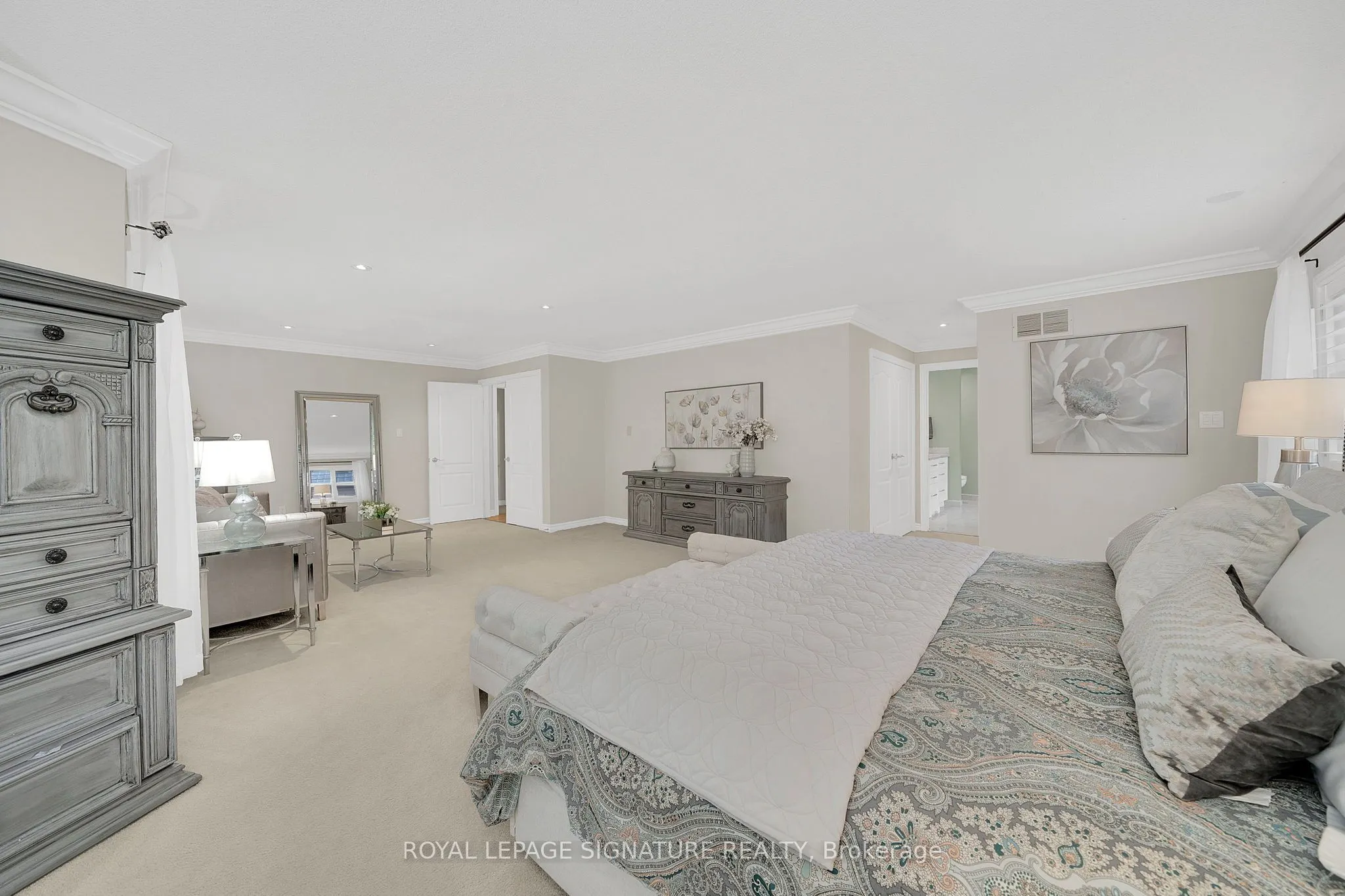 3637 St. Laurent Court