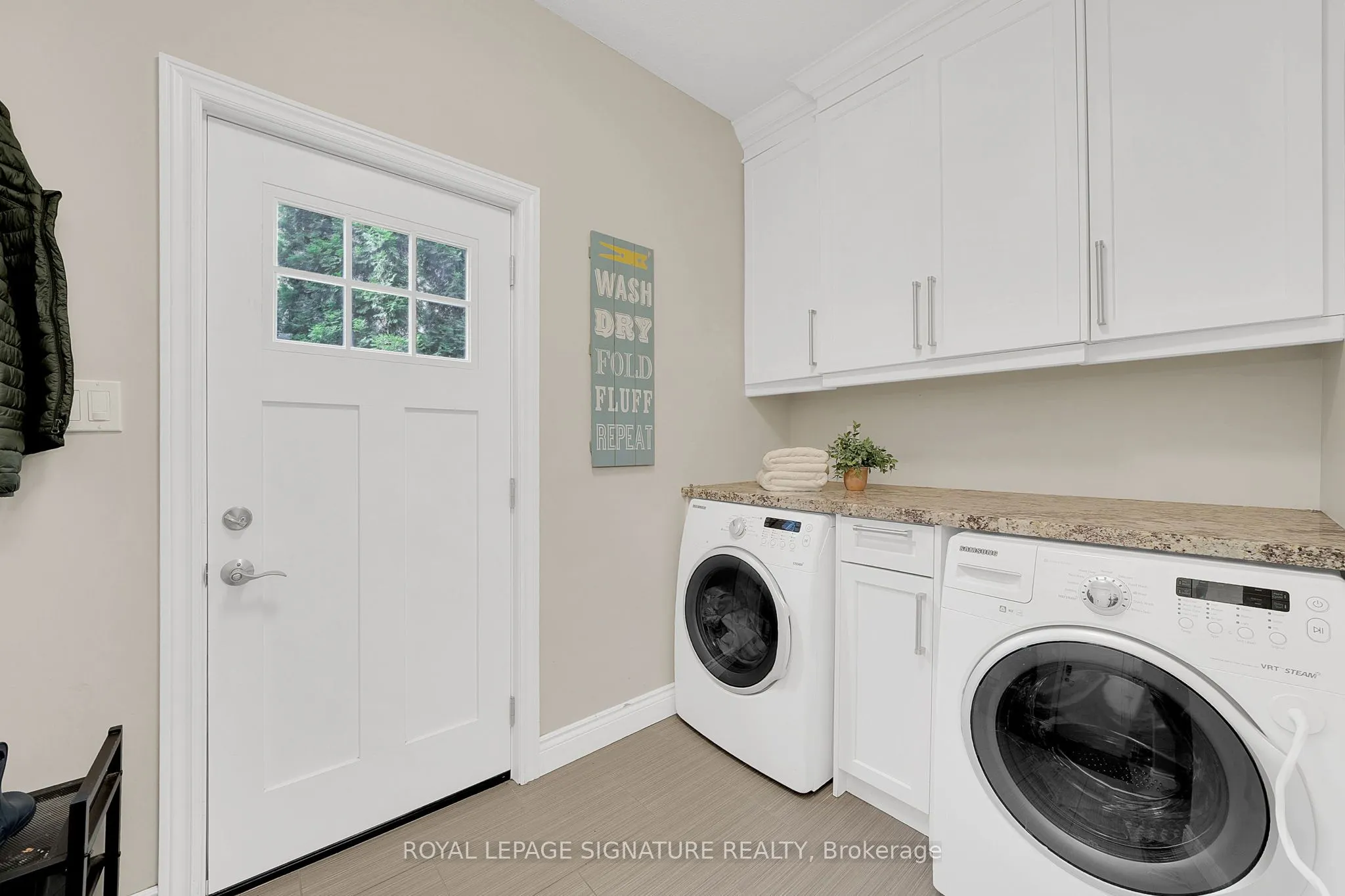 3637 St. Laurent Court