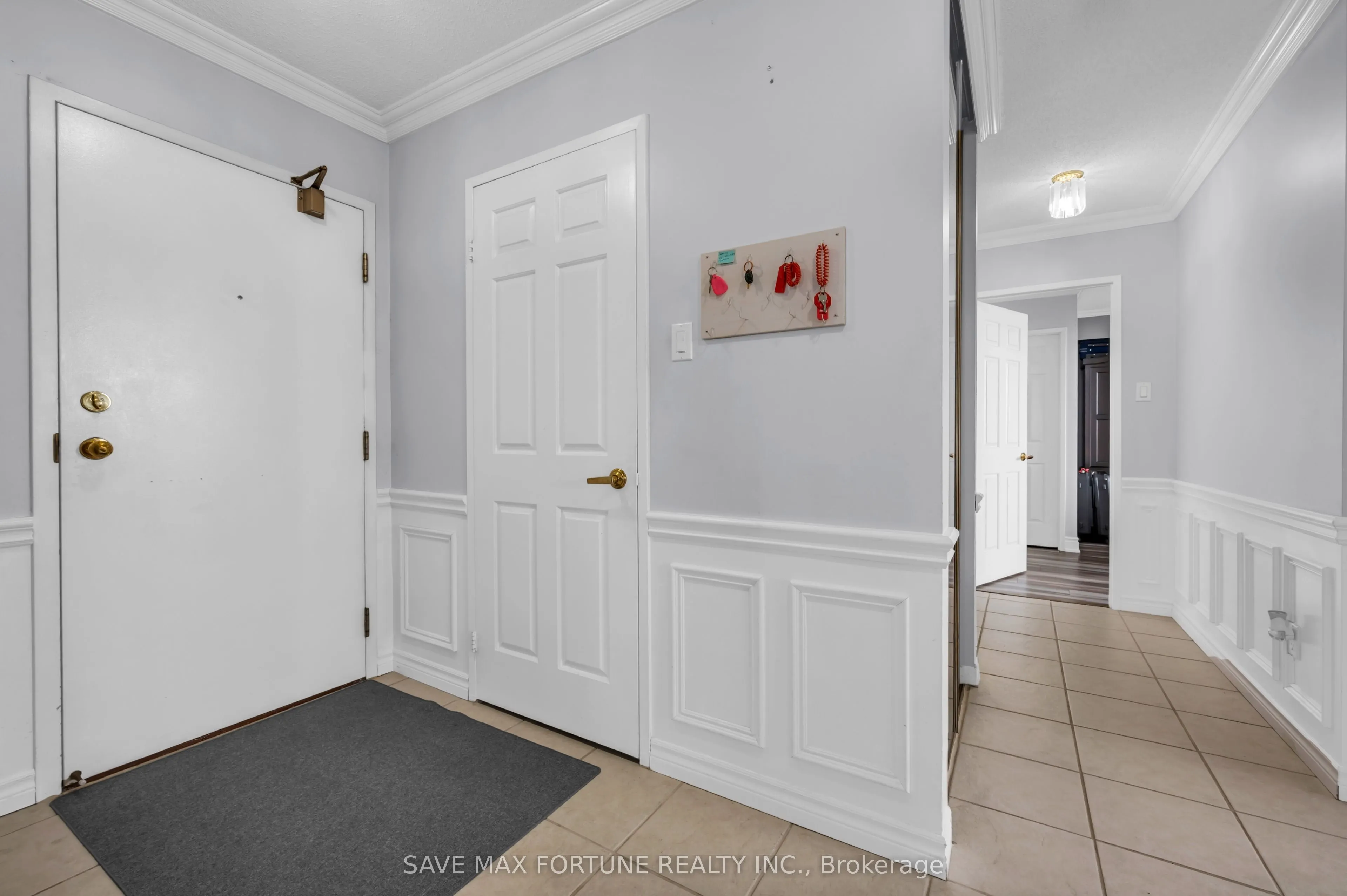 26 Hanover Road, #1611
