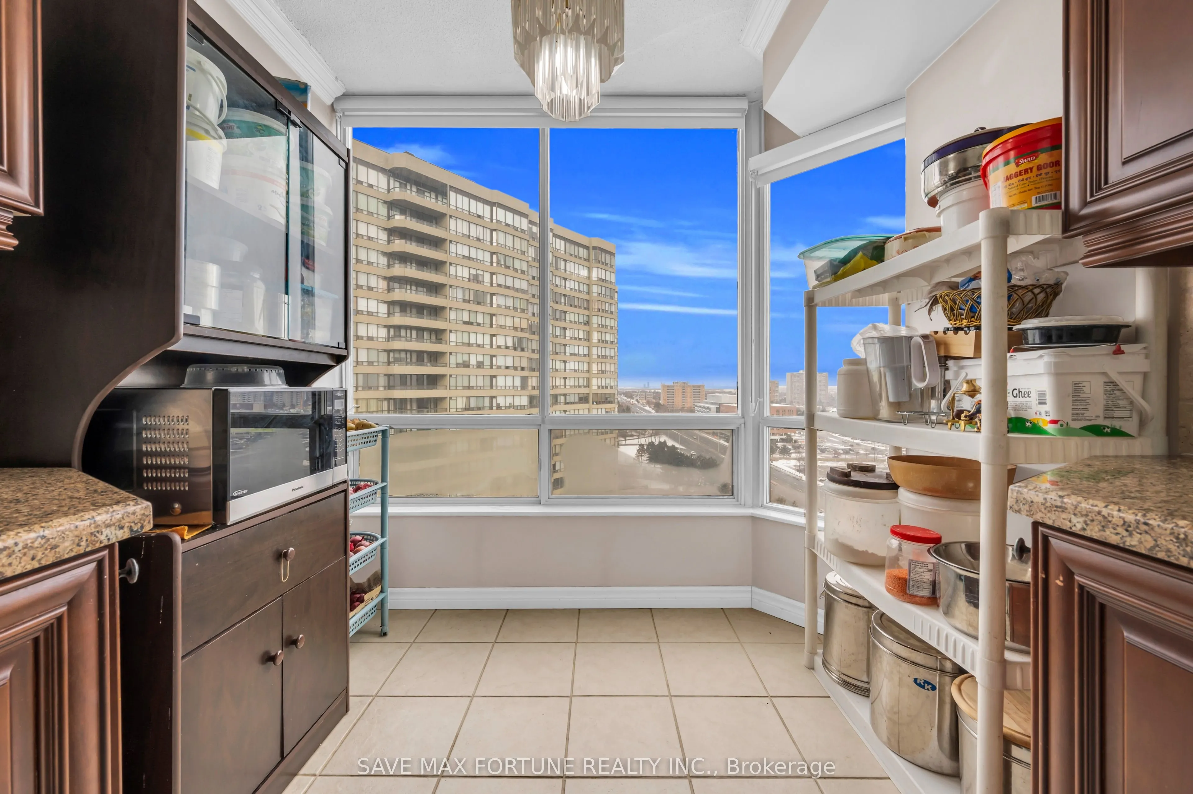 26 Hanover Road, #1611