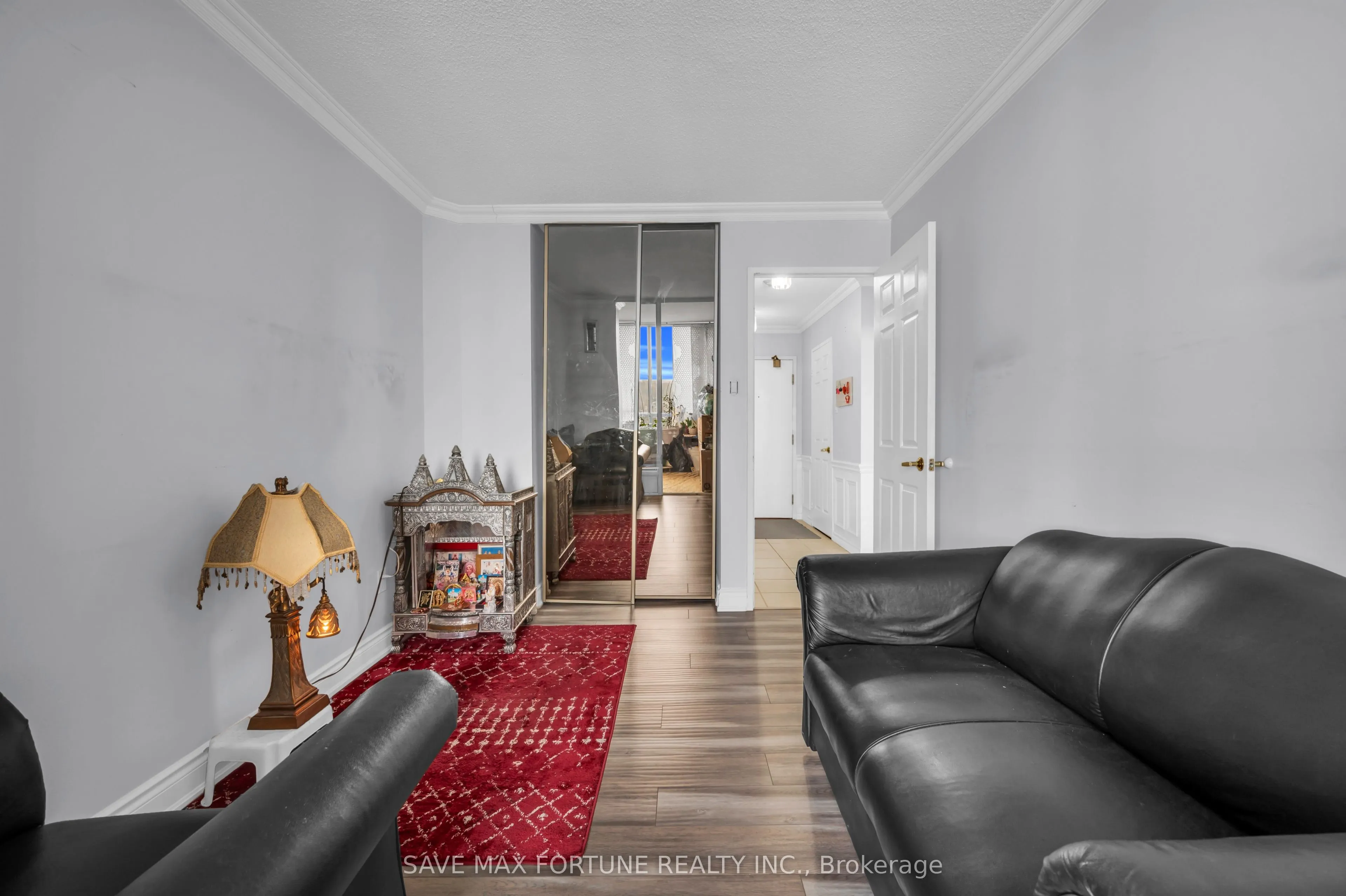 26 Hanover Road, #1611