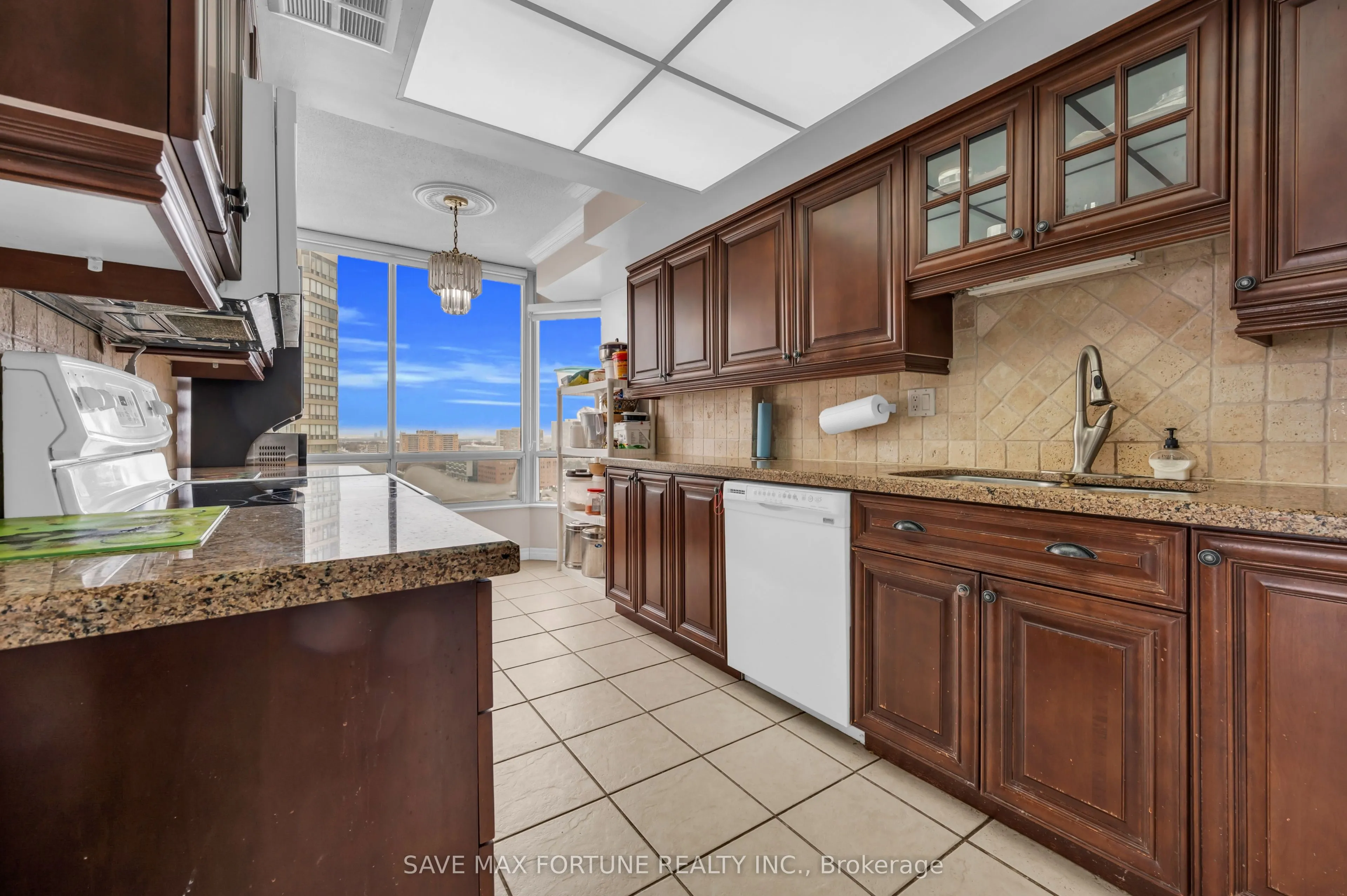 26 Hanover Road, #1611