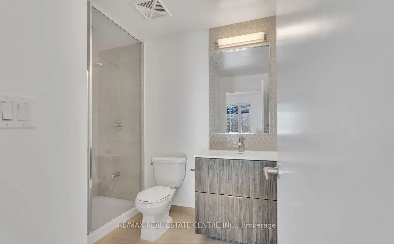 2520 Eglinton Avenue W, #1322