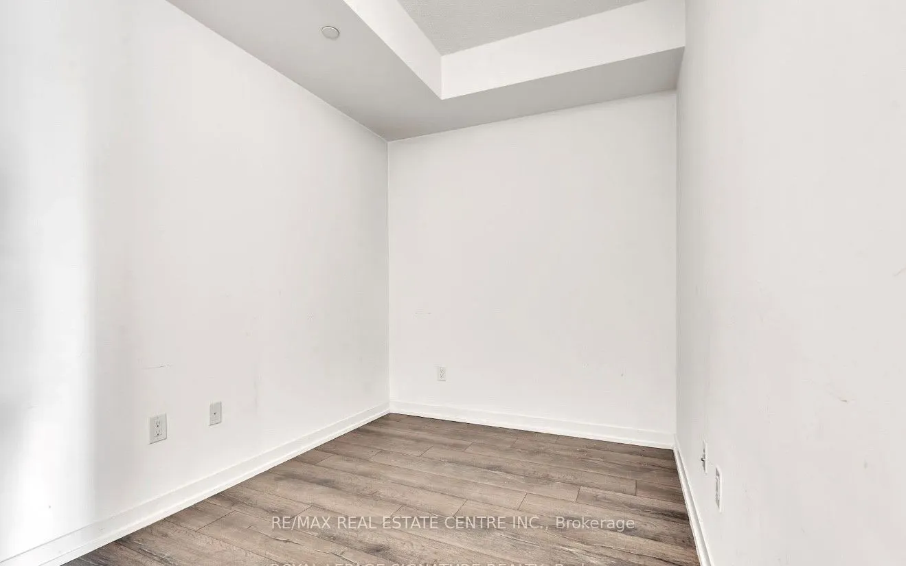 2520 Eglinton Avenue W, #1322