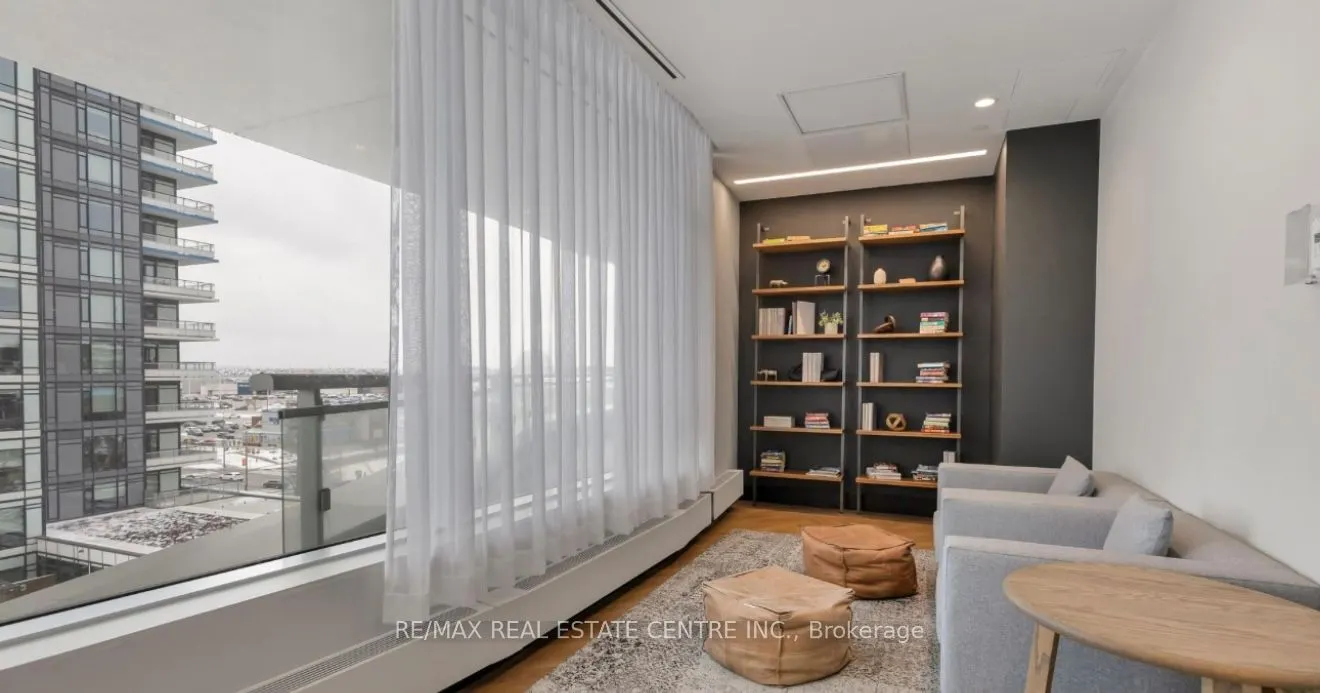 2520 Eglinton Avenue W, #1322