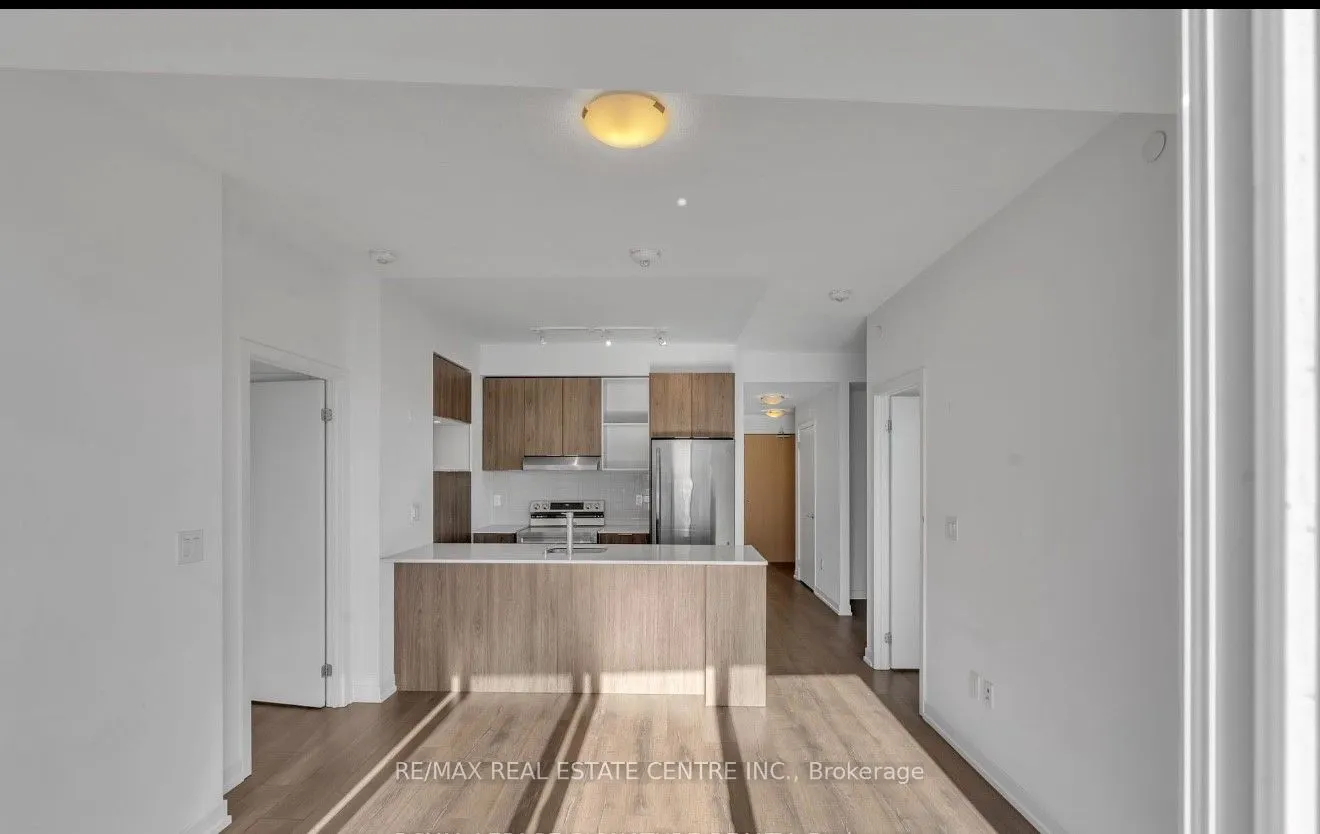 2520 Eglinton Avenue W, #1322