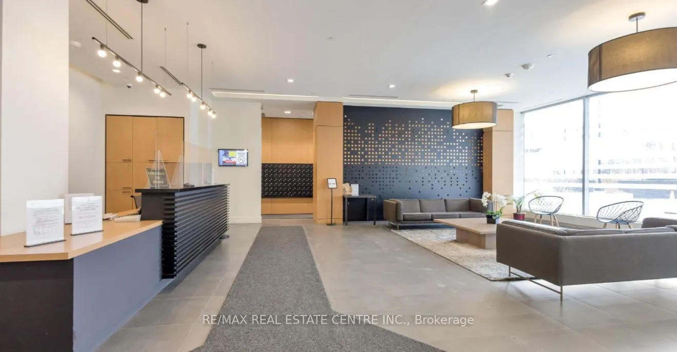 2520 Eglinton Avenue W, #1322