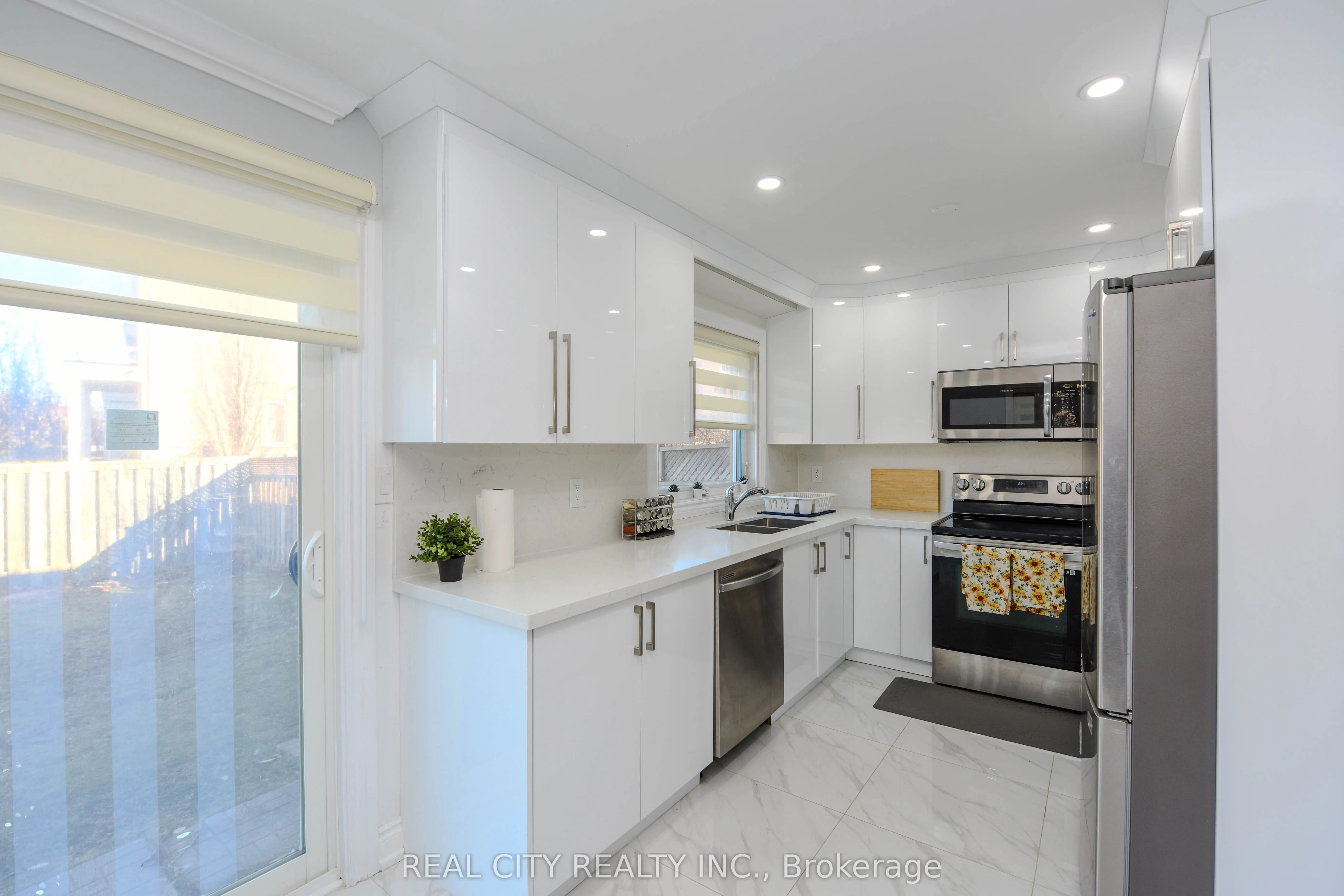7020 Black Walnut Trail