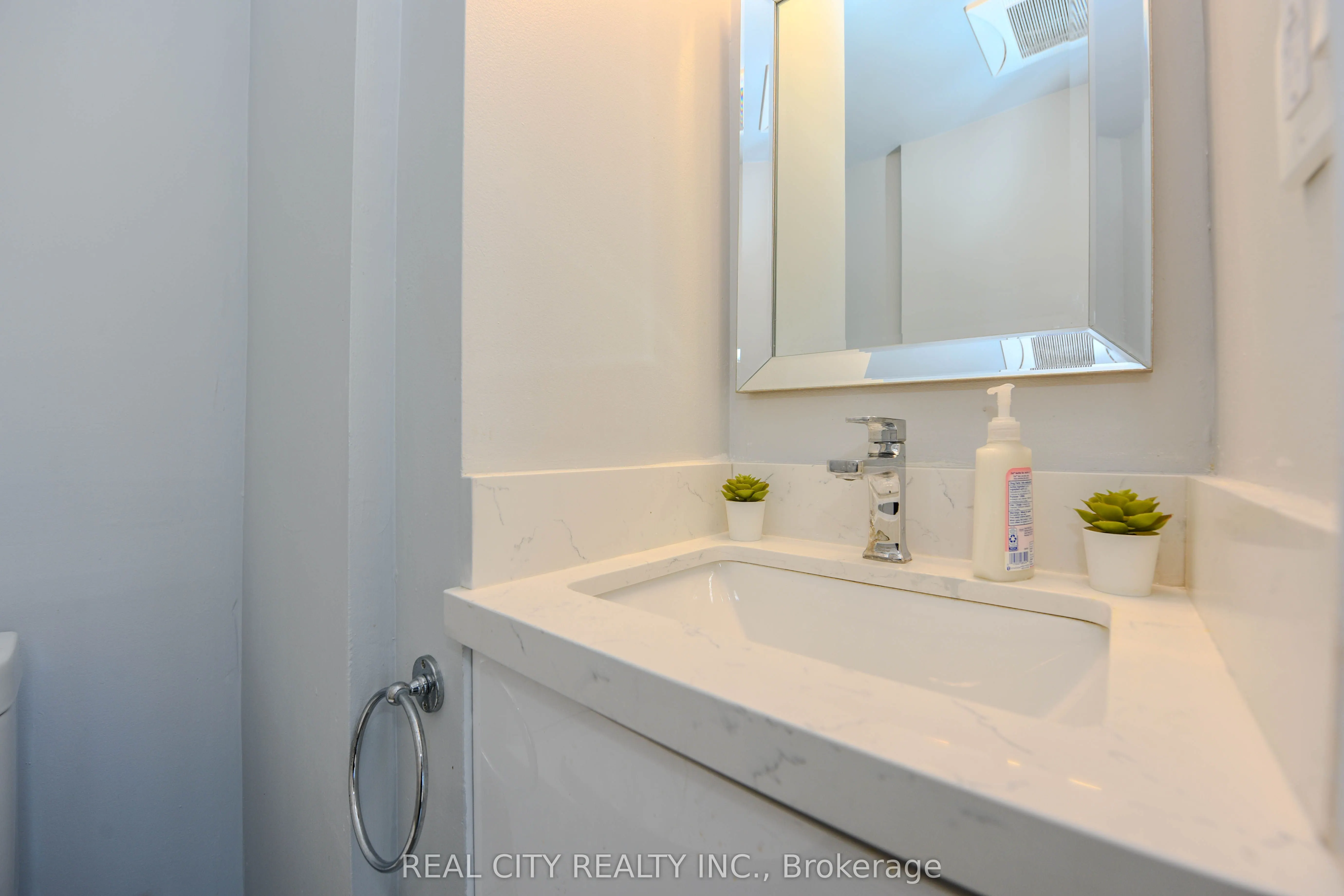 7020 Black Walnut Trail