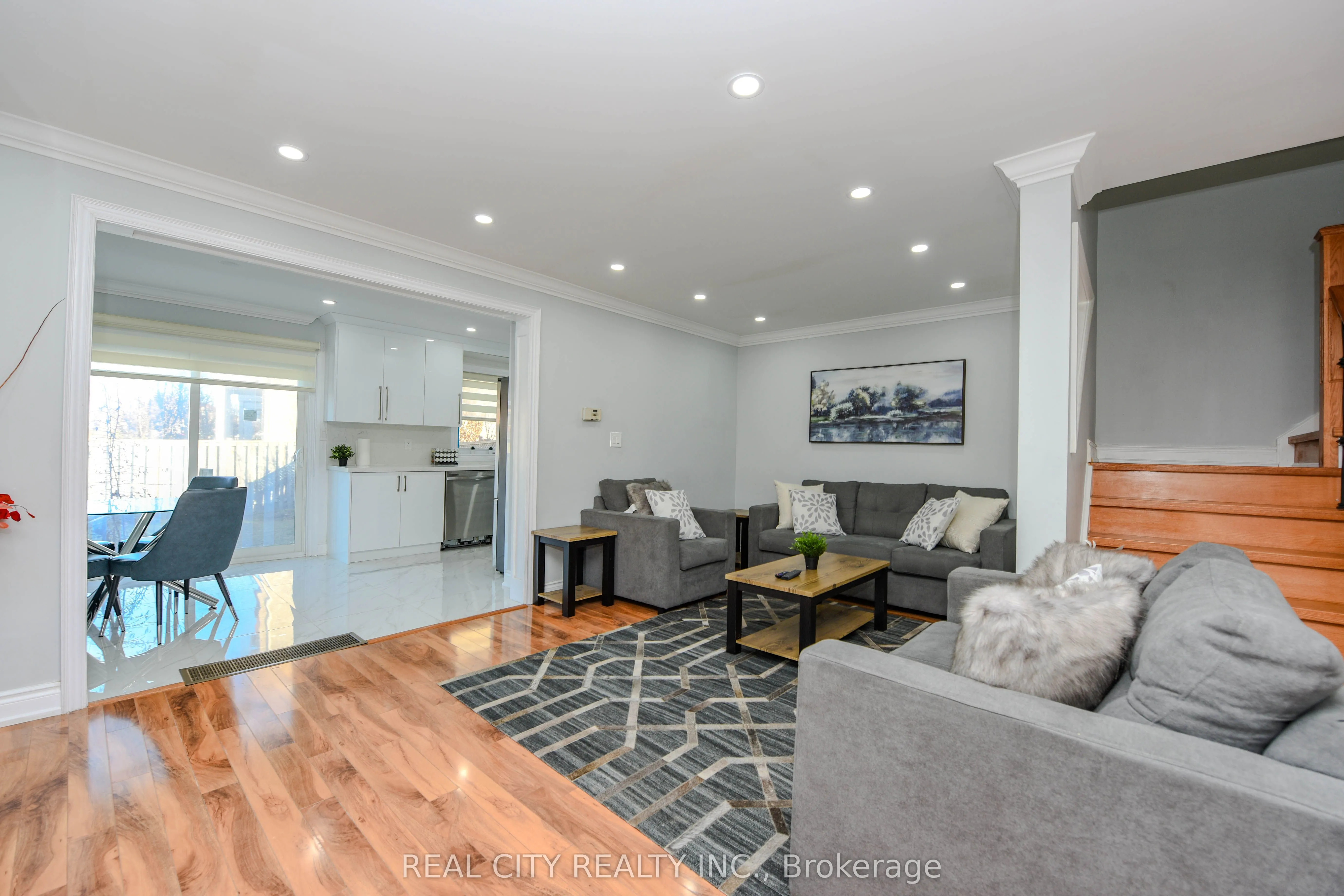 7020 Black Walnut Trail