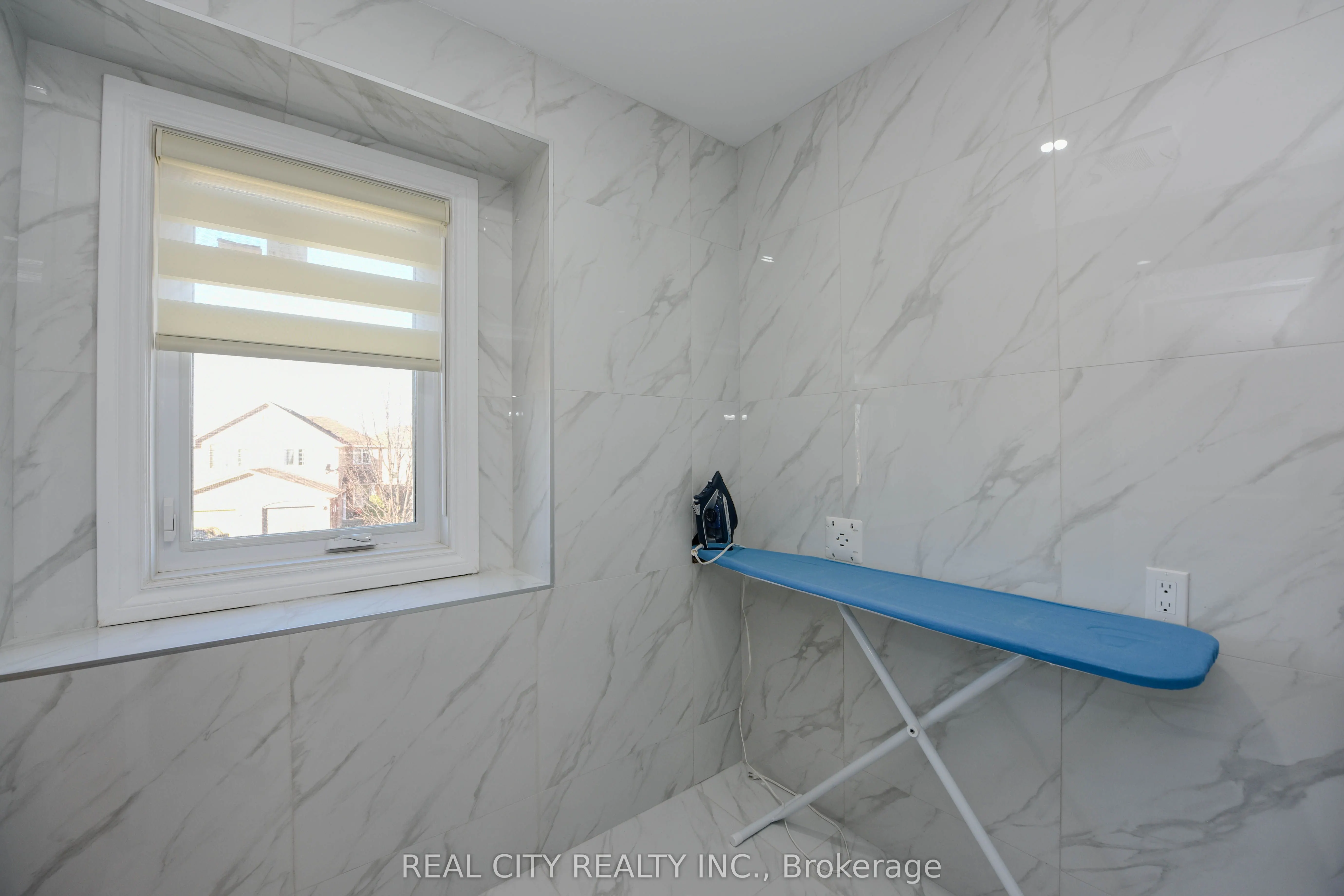 7020 Black Walnut Trail
