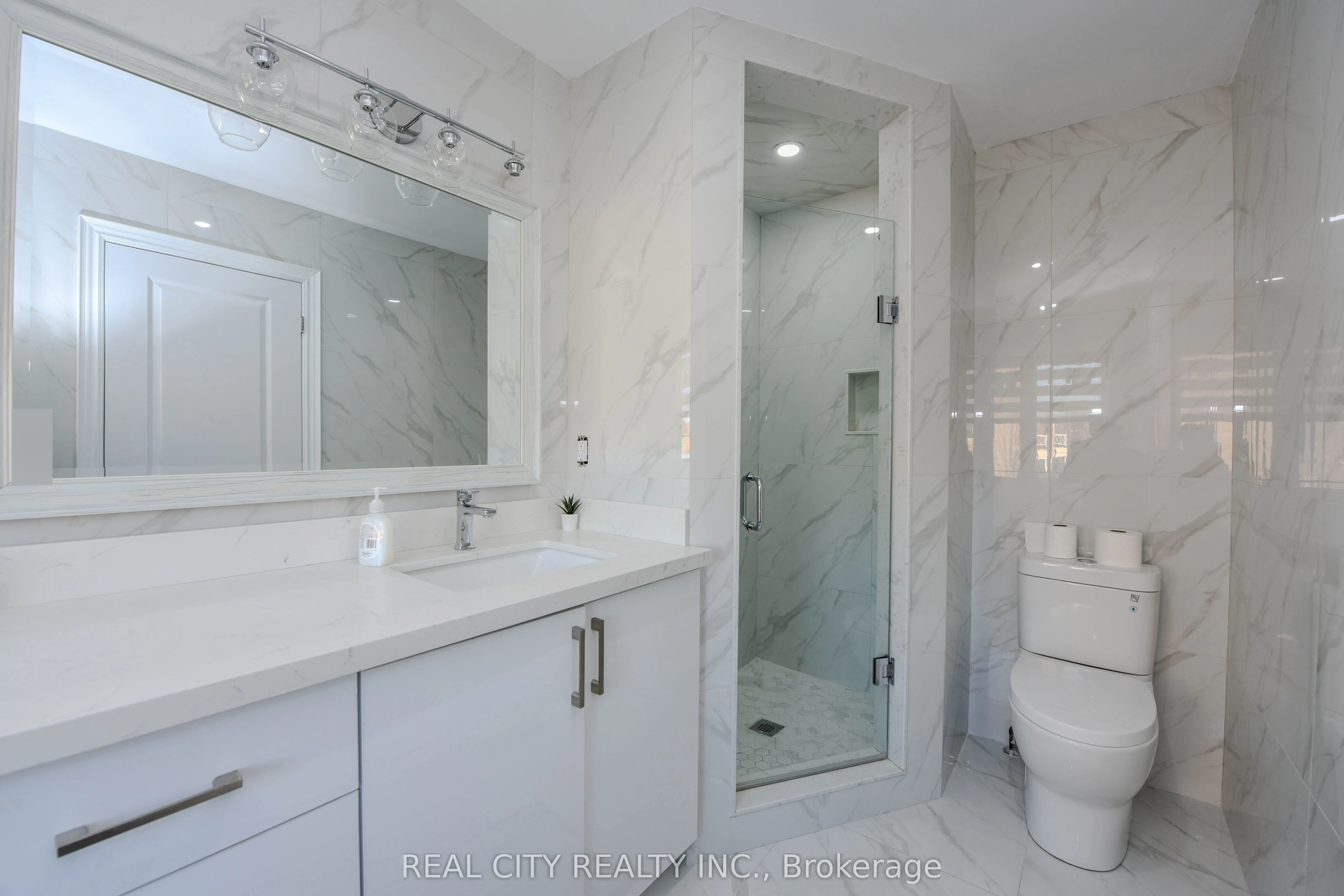 7020 Black Walnut Trail