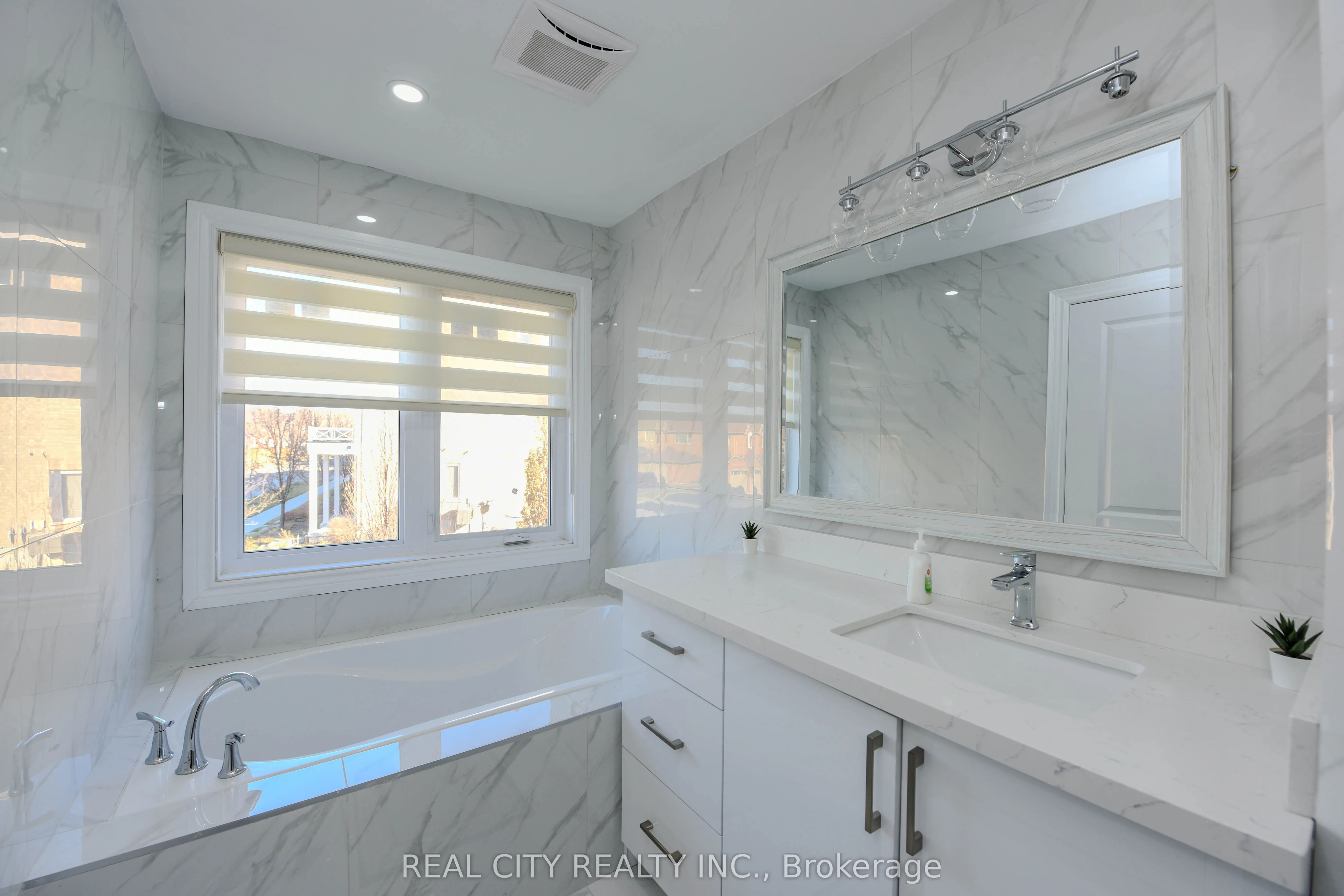 7020 Black Walnut Trail