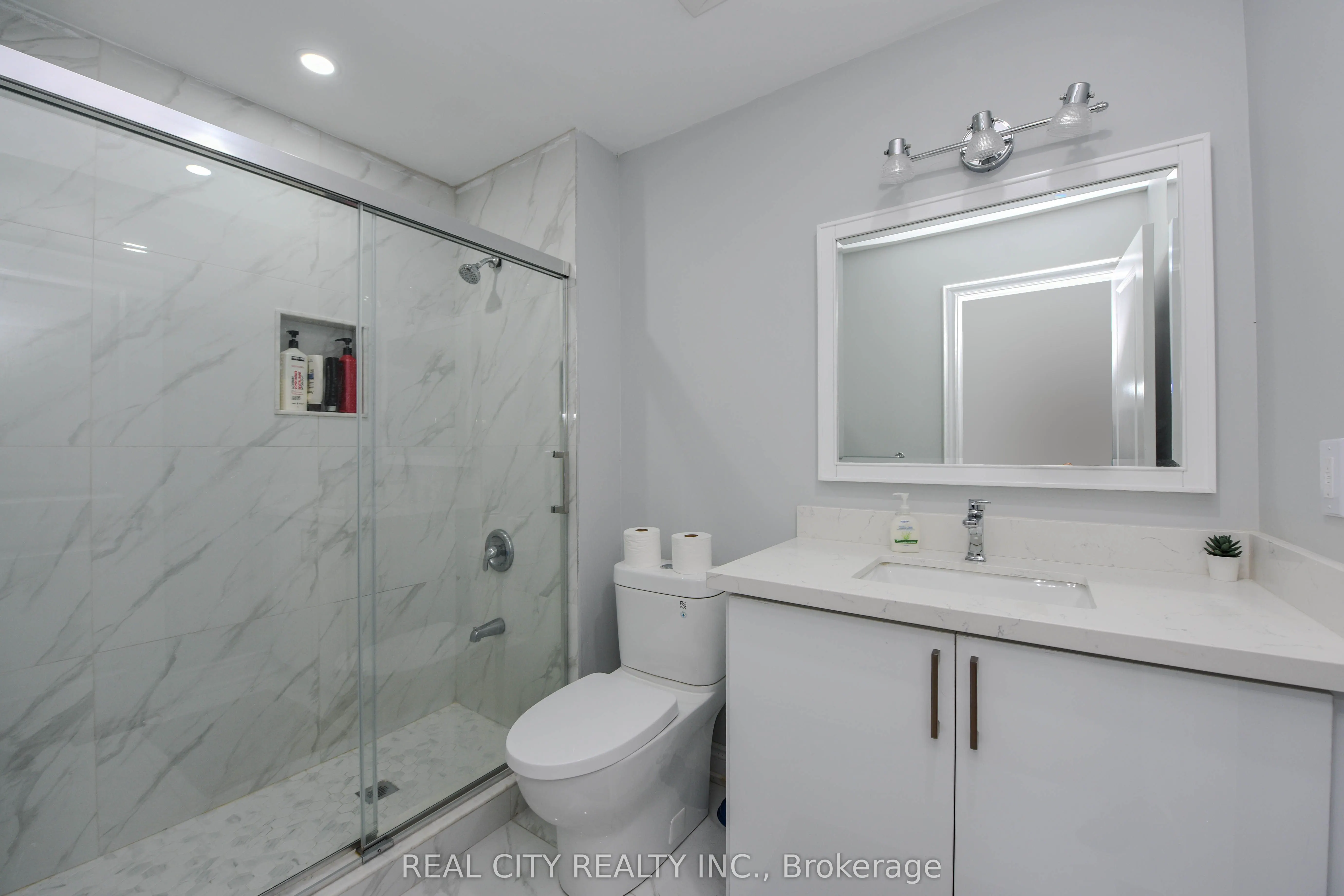 7020 Black Walnut Trail