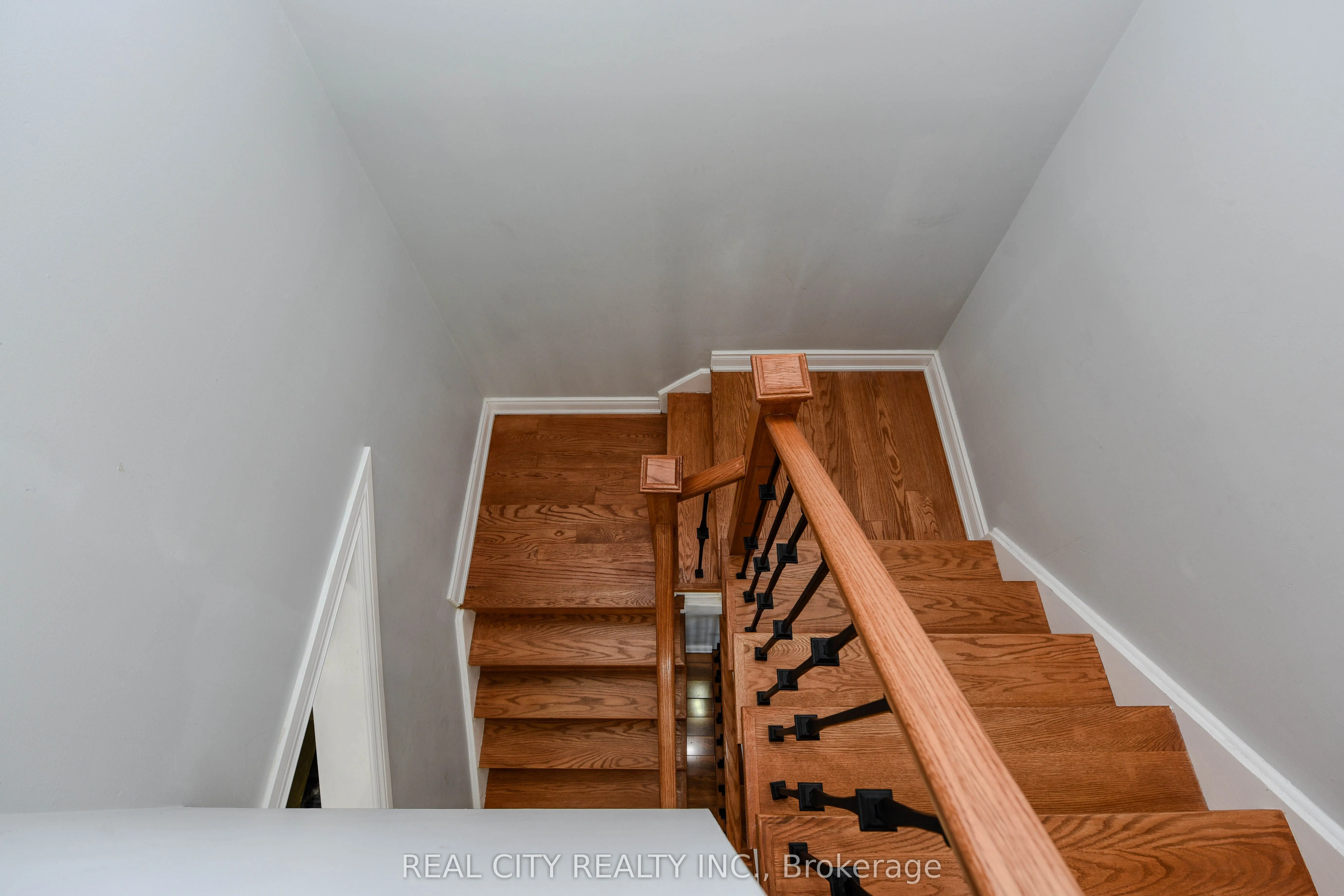 7020 Black Walnut Trail