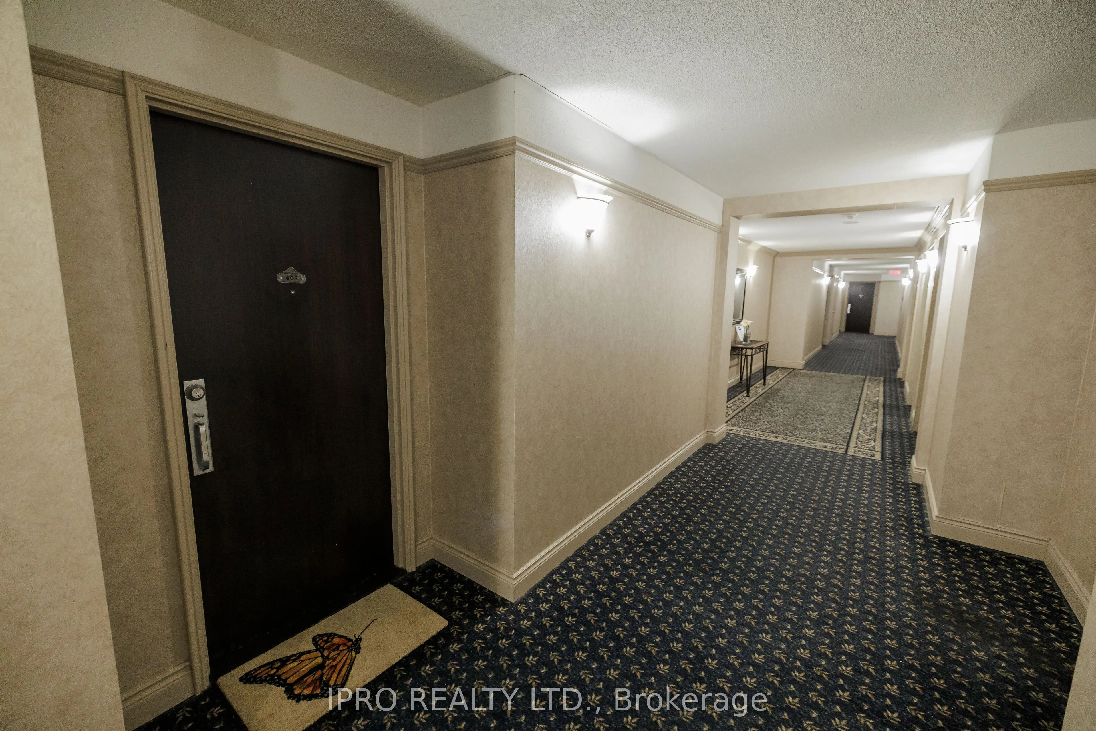 50 Eglinton Avenue W, #408