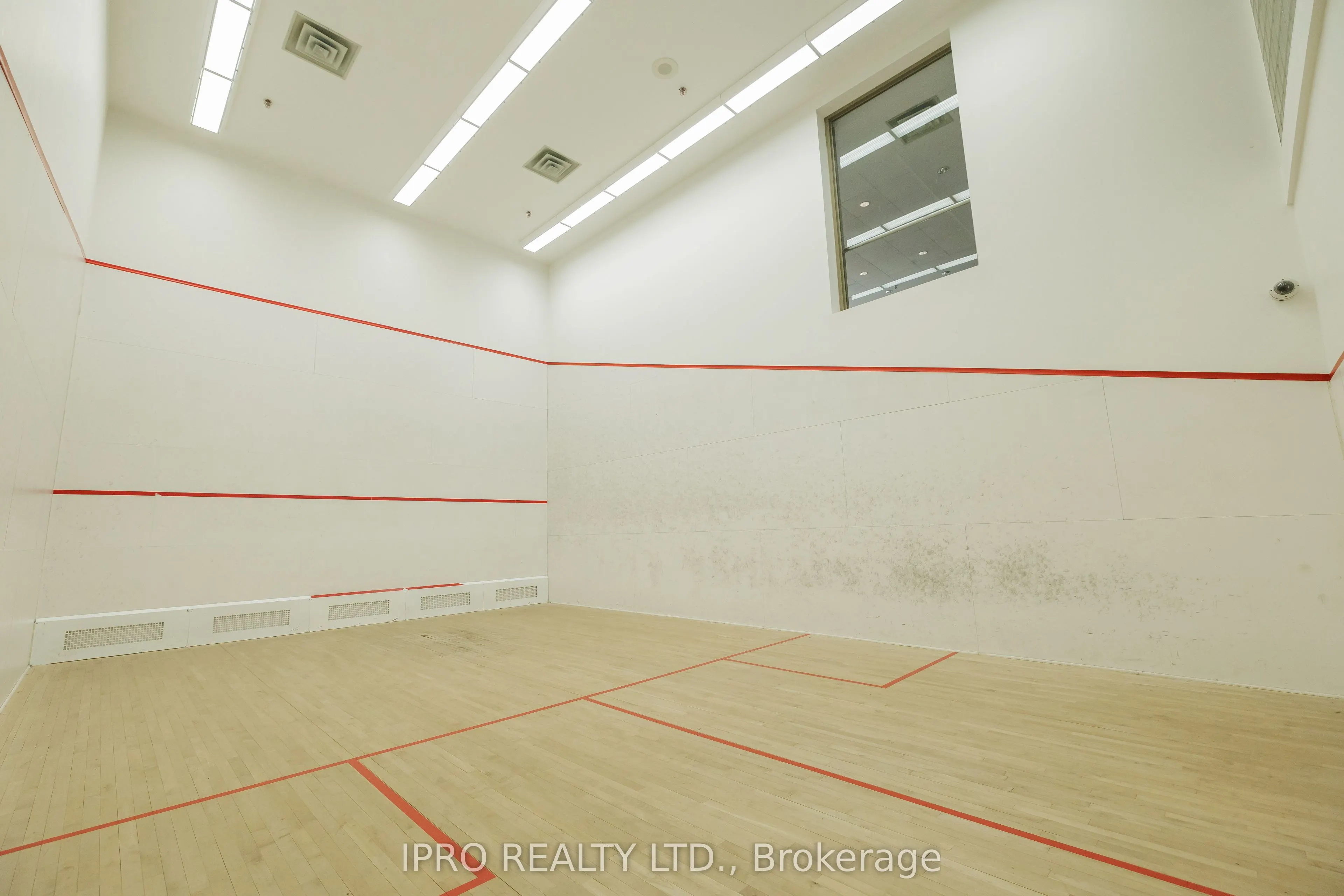 50 Eglinton Avenue W, #408