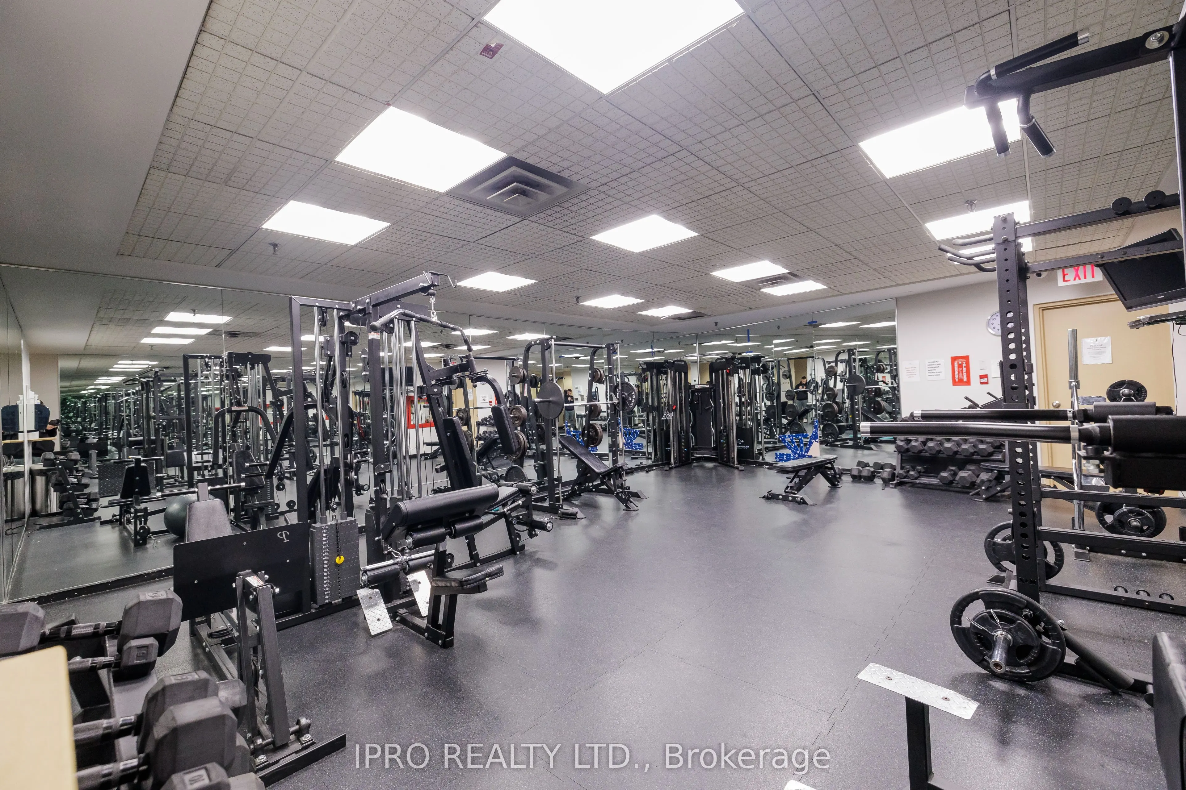 50 Eglinton Avenue W, #408