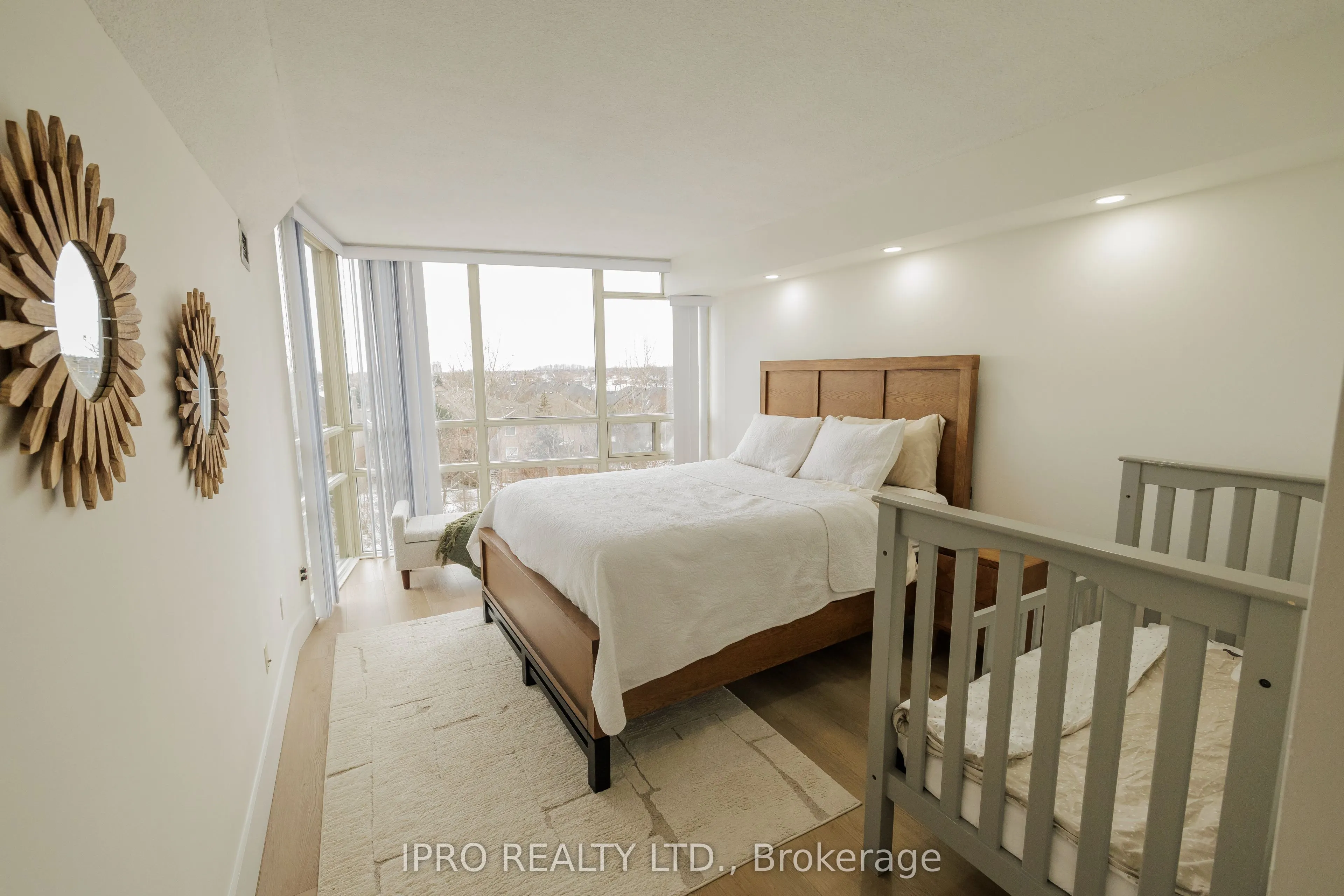 50 Eglinton Avenue W, #408