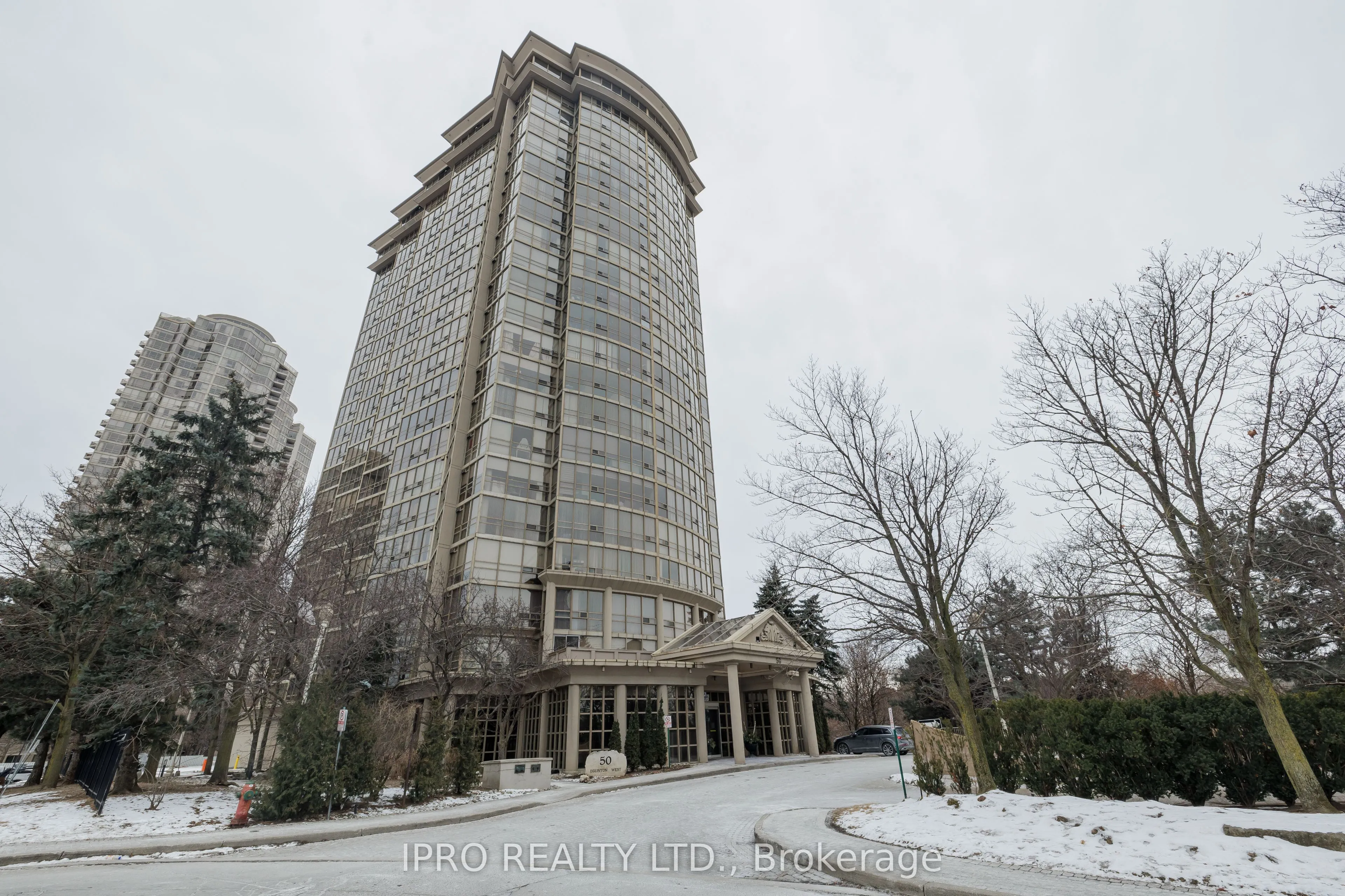 50 Eglinton Avenue W, #408