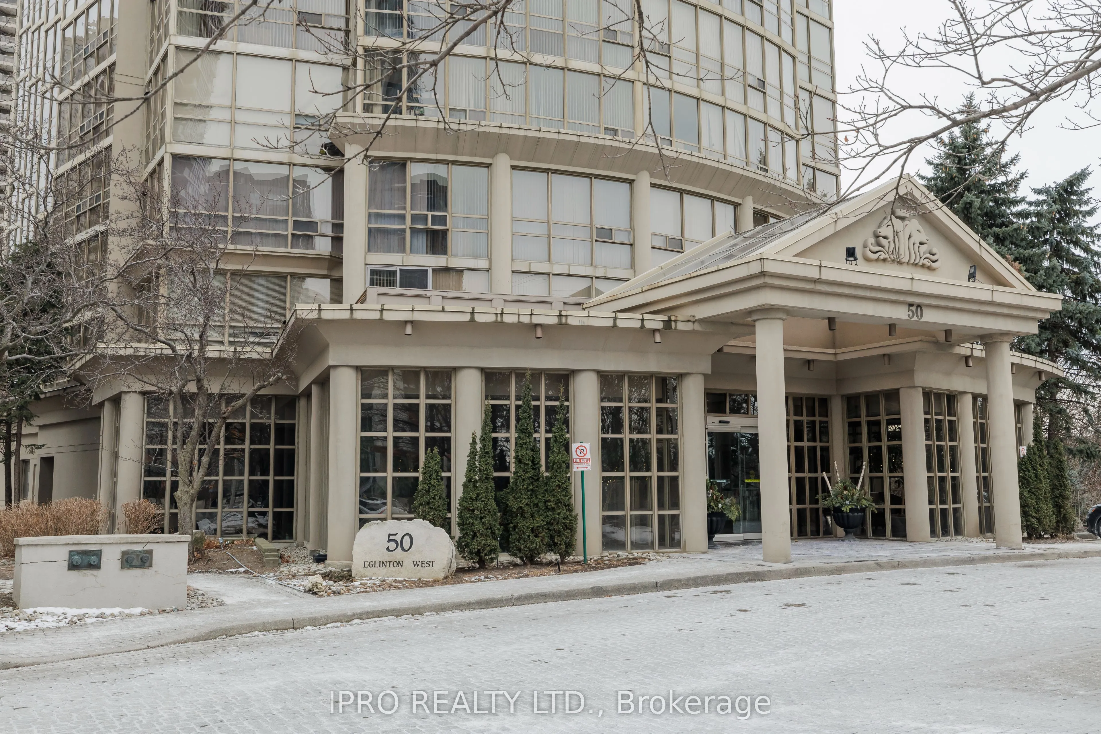 50 Eglinton Avenue W, #408