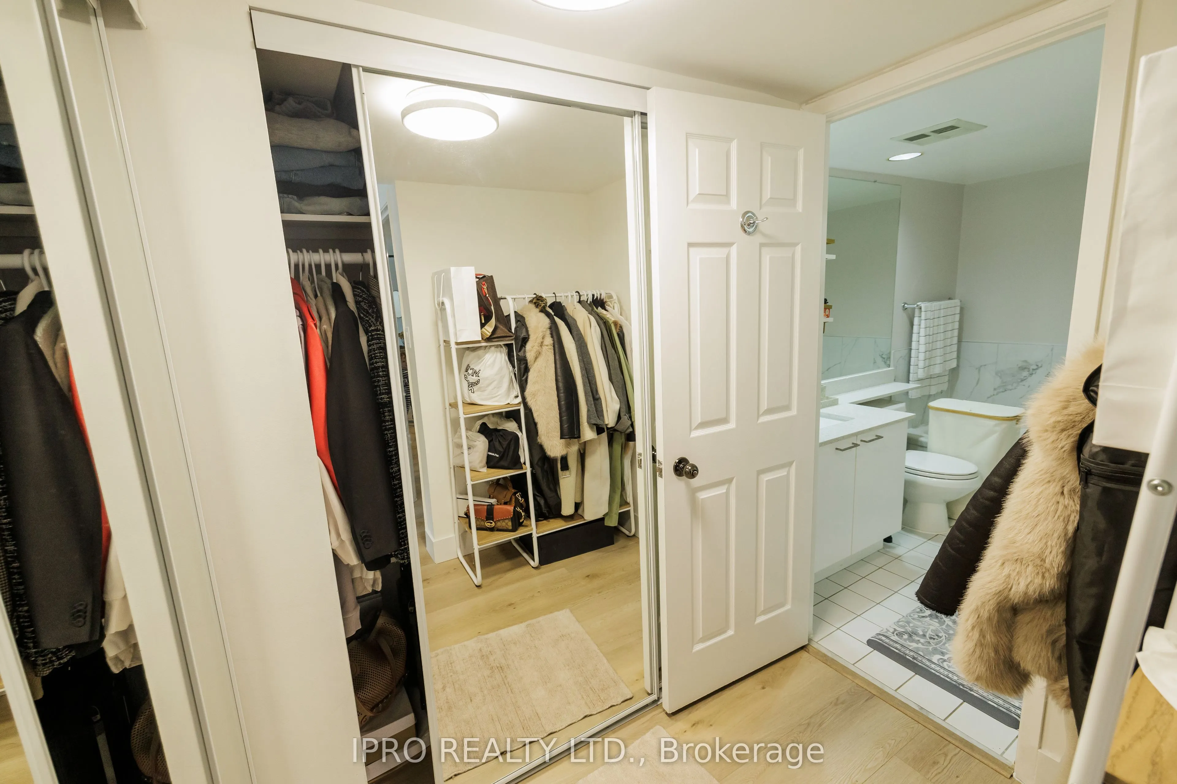 50 Eglinton Avenue W, #408