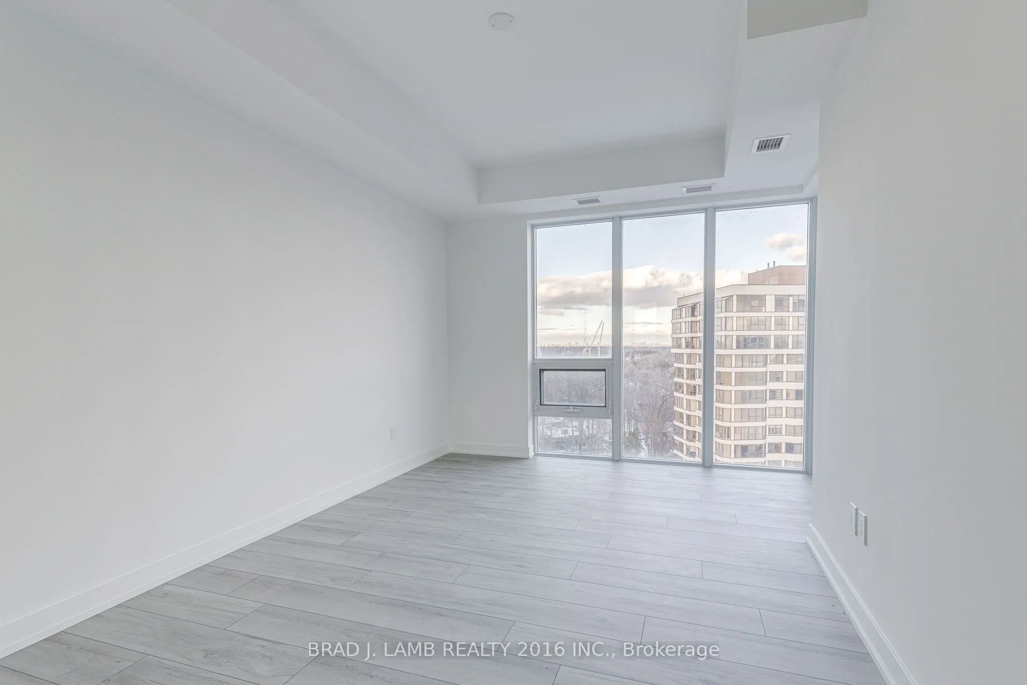 1035 Southdown Road #1204