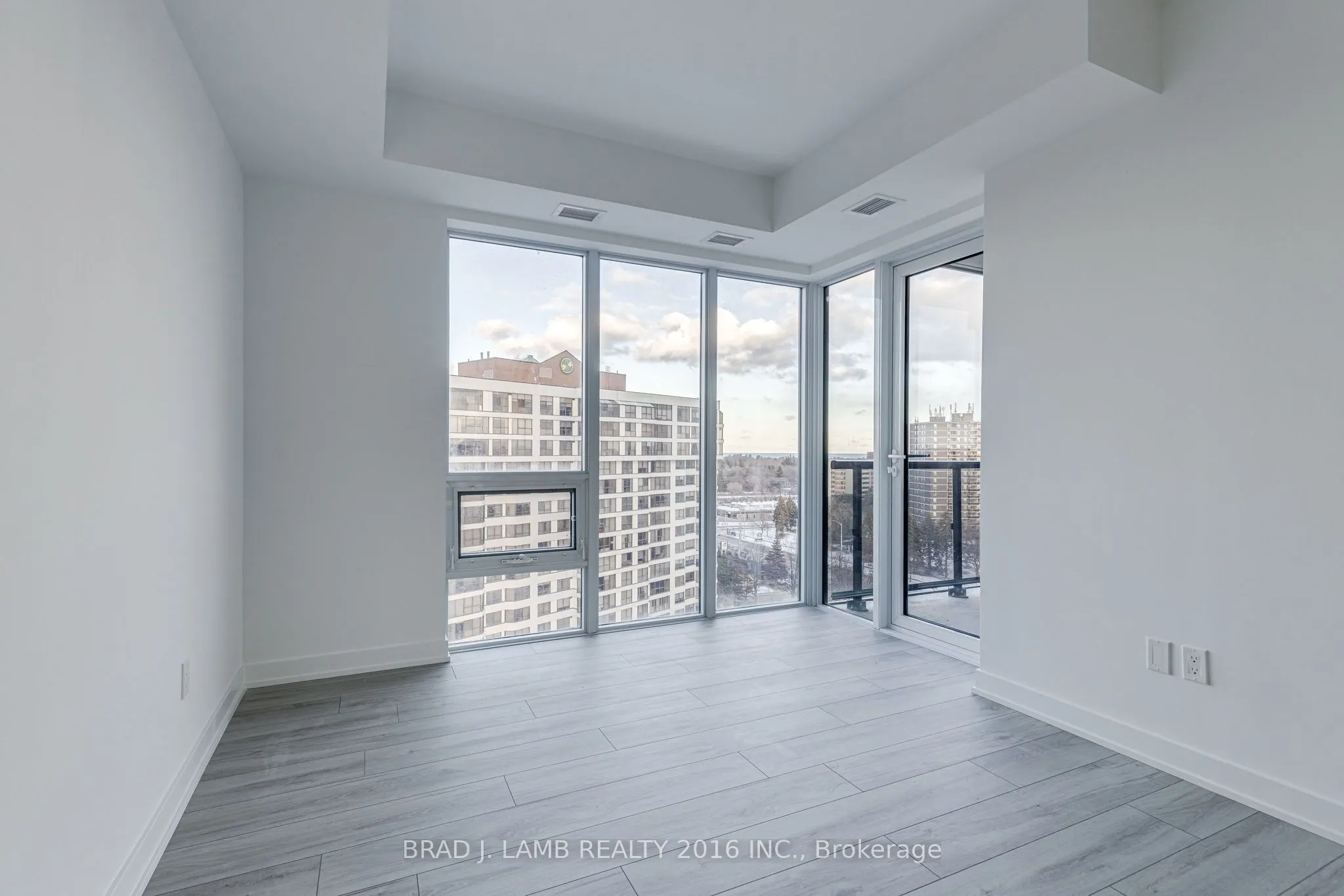 1035 Southdown Road #1204