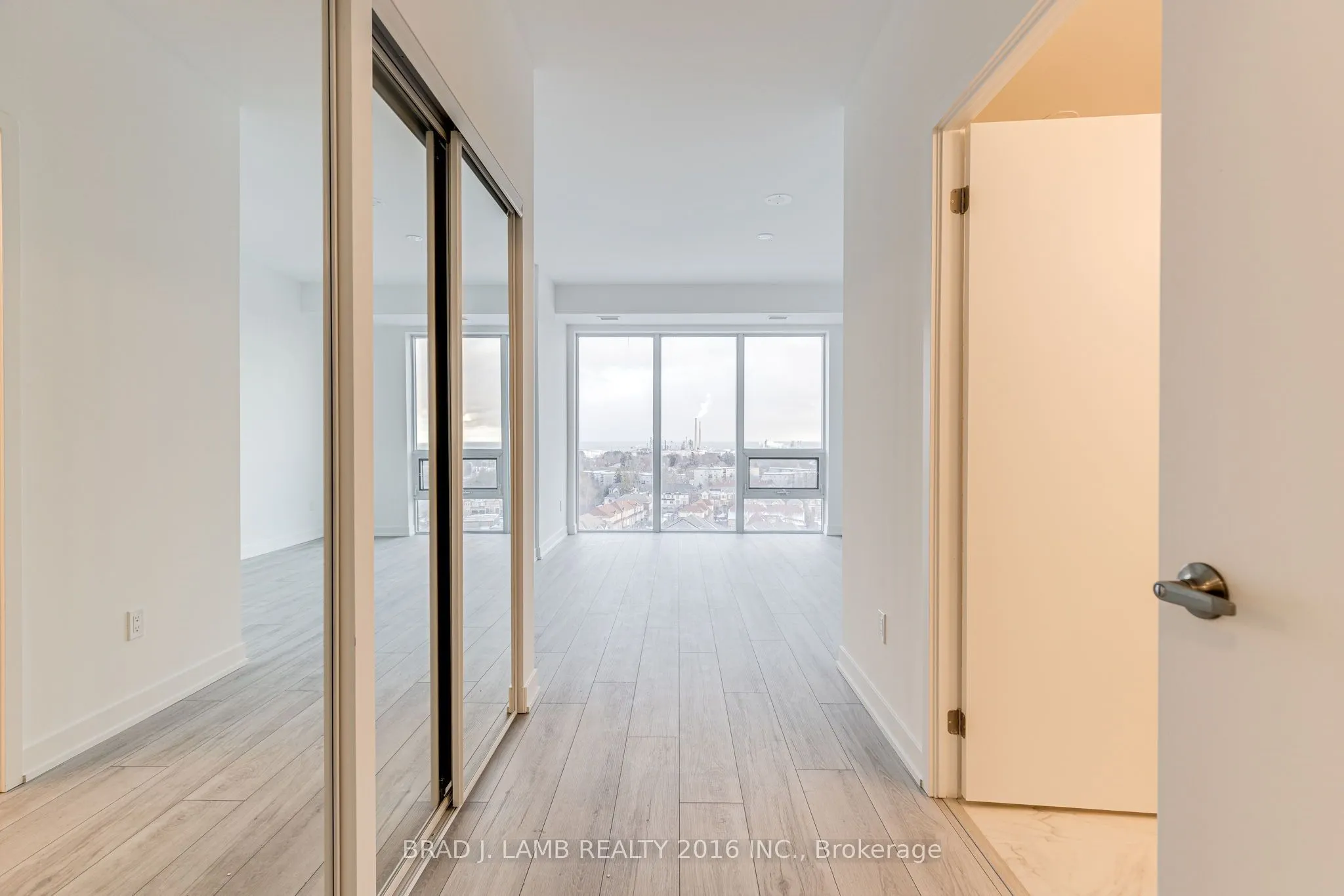 1035 Southdown Road #1204
