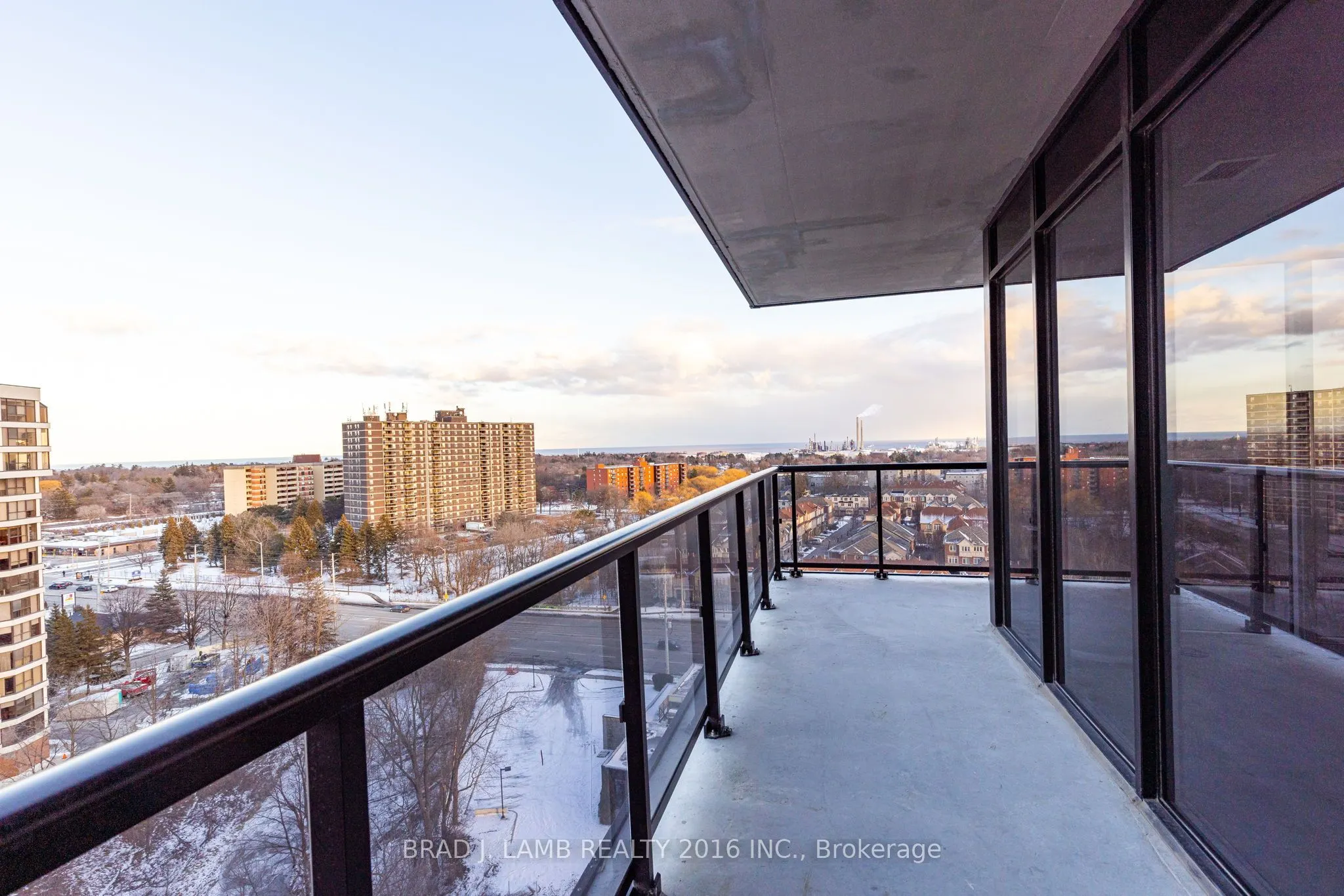 1035 Southdown Road #1204