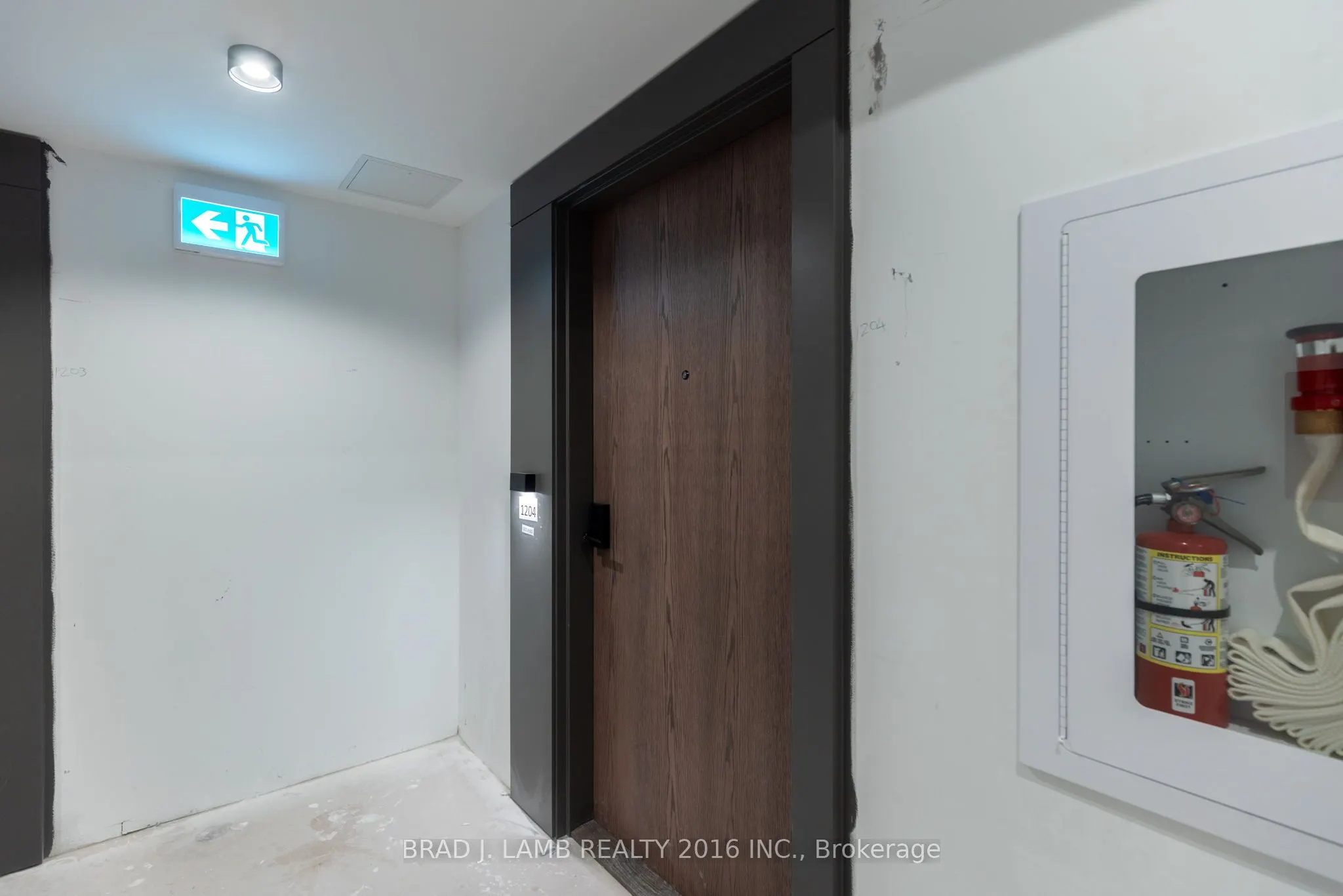 1035 Southdown Road #1204