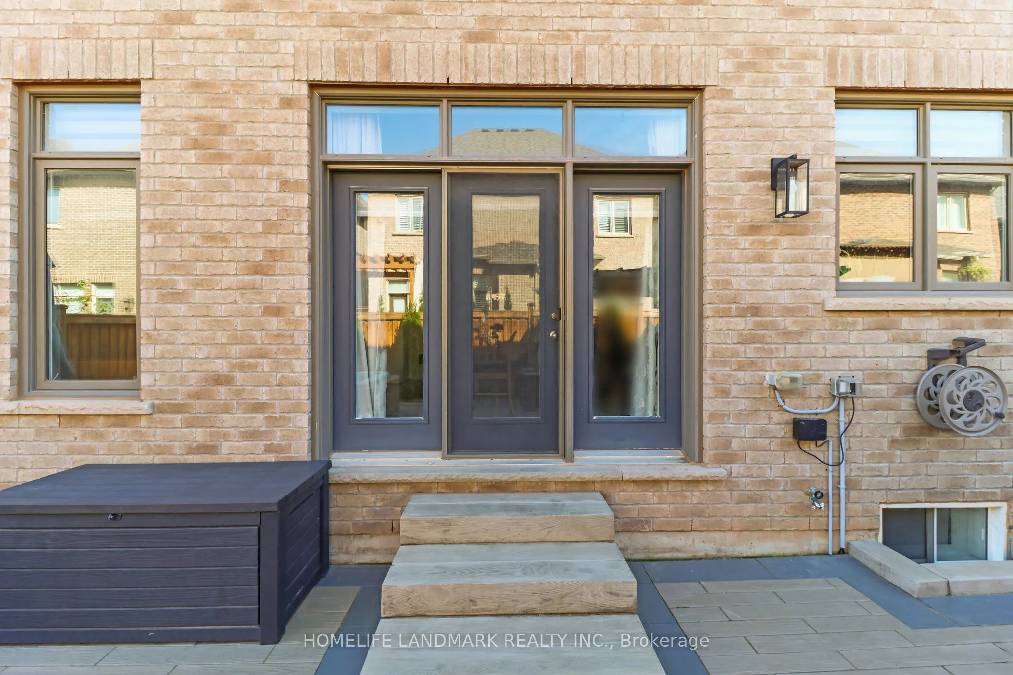 3183 Daniel Way
