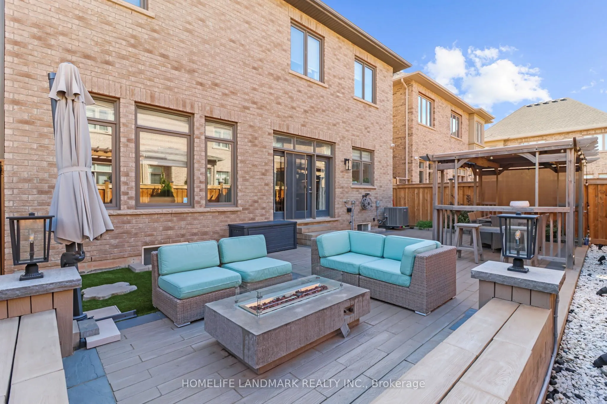 3183 Daniel Way